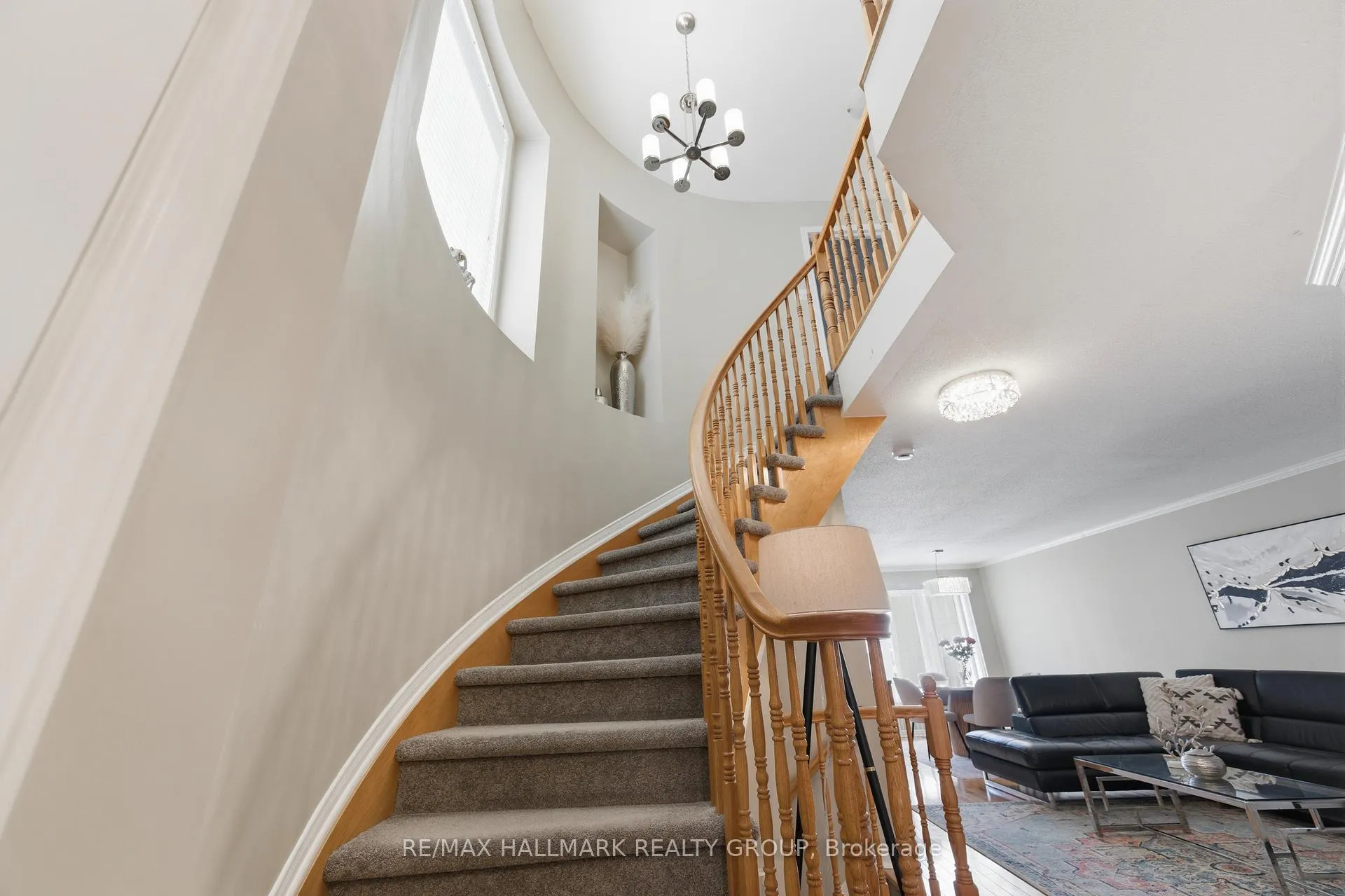 Photo 14 of 2208 Brockstone Crescent, Ottawa, Avalon East — HOMEH