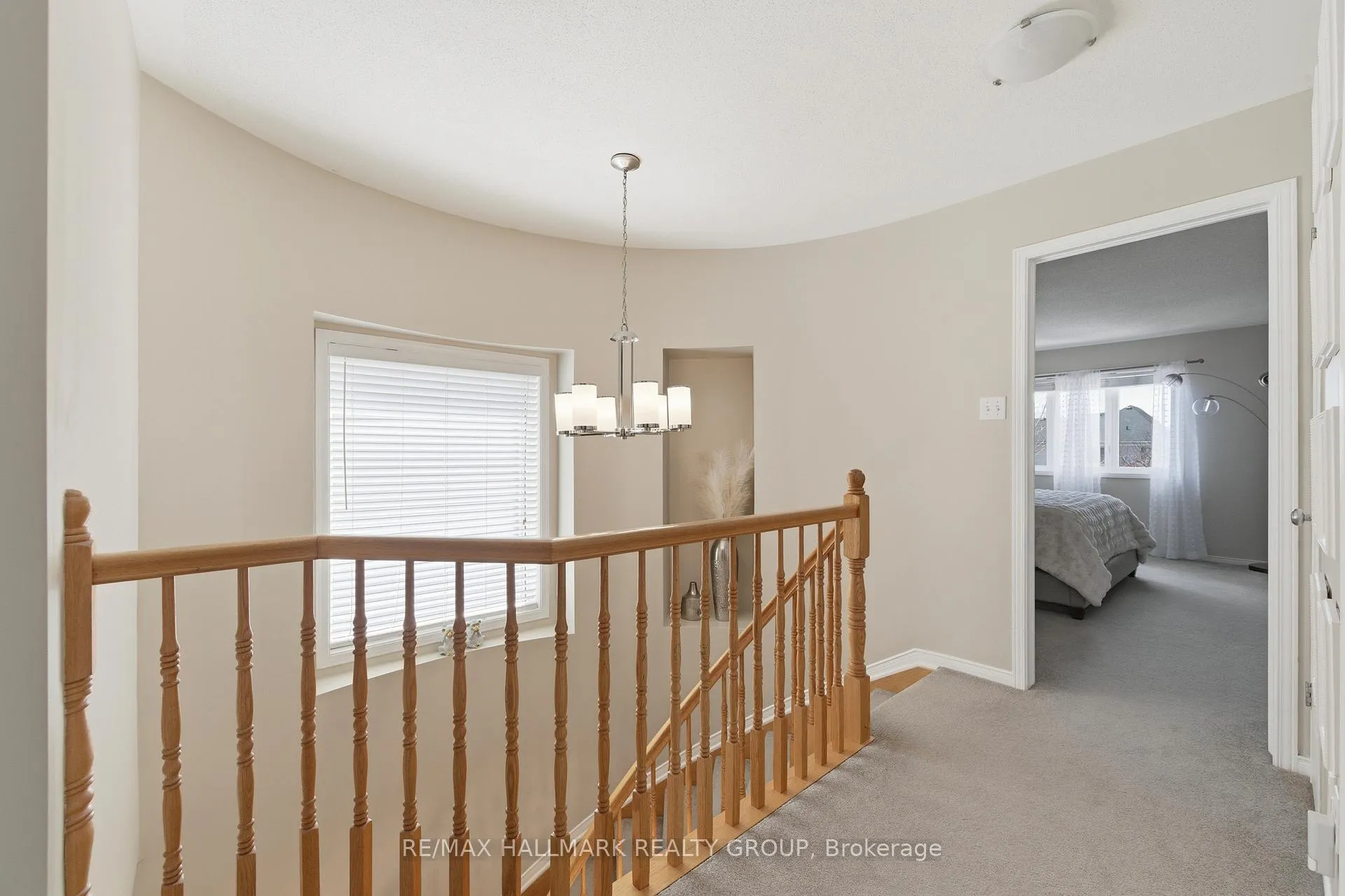 Photo 16 of 2208 Brockstone Crescent, Ottawa, Avalon East — HOMEH