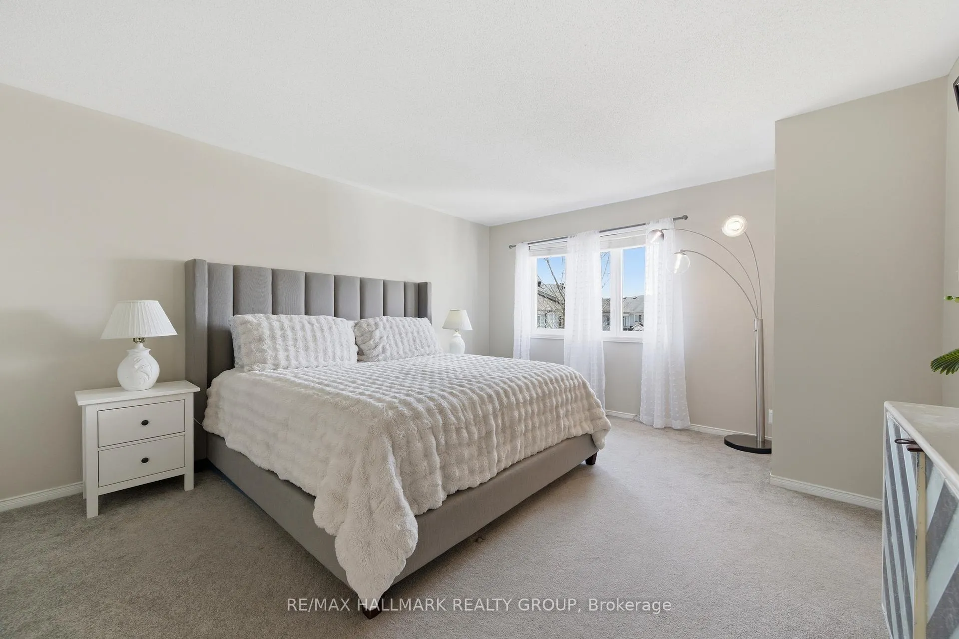 Photo 17 of 2208 Brockstone Crescent, Ottawa, Avalon East — HOMEH