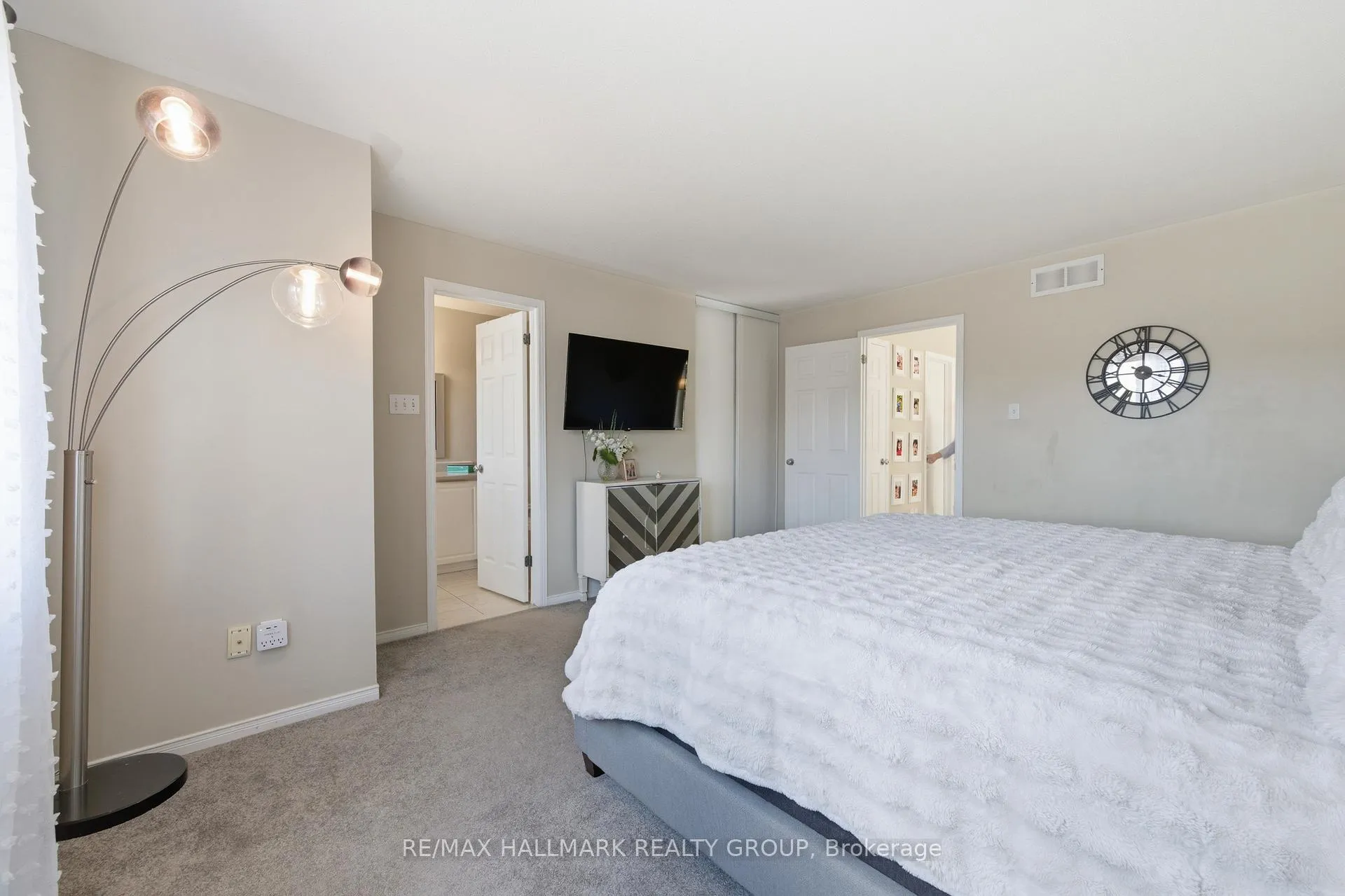 Photo 18 of 2208 Brockstone Crescent, Ottawa, Avalon East — HOMEH