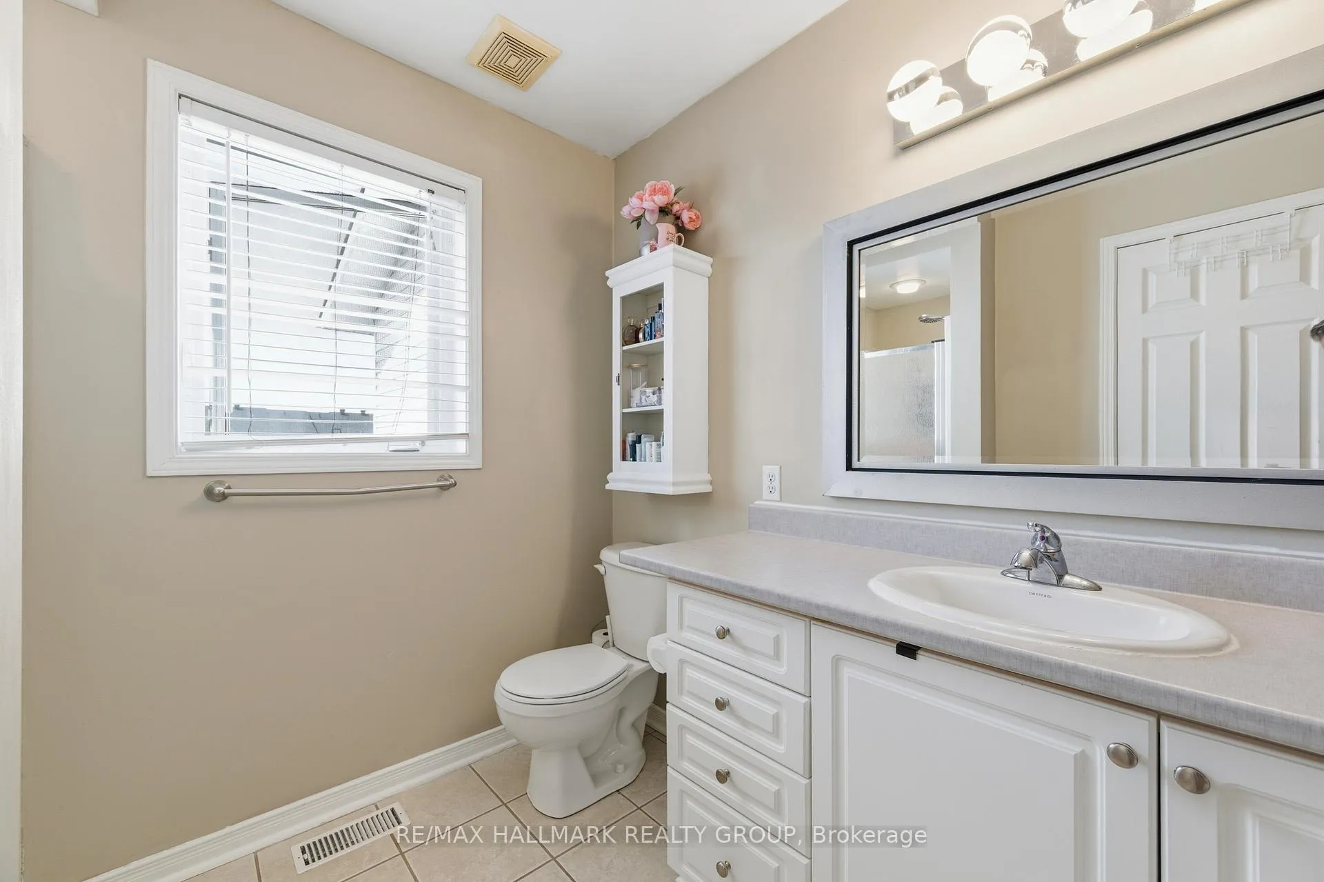 Photo 19 of 2208 Brockstone Crescent, Ottawa, Avalon East — HOMEH