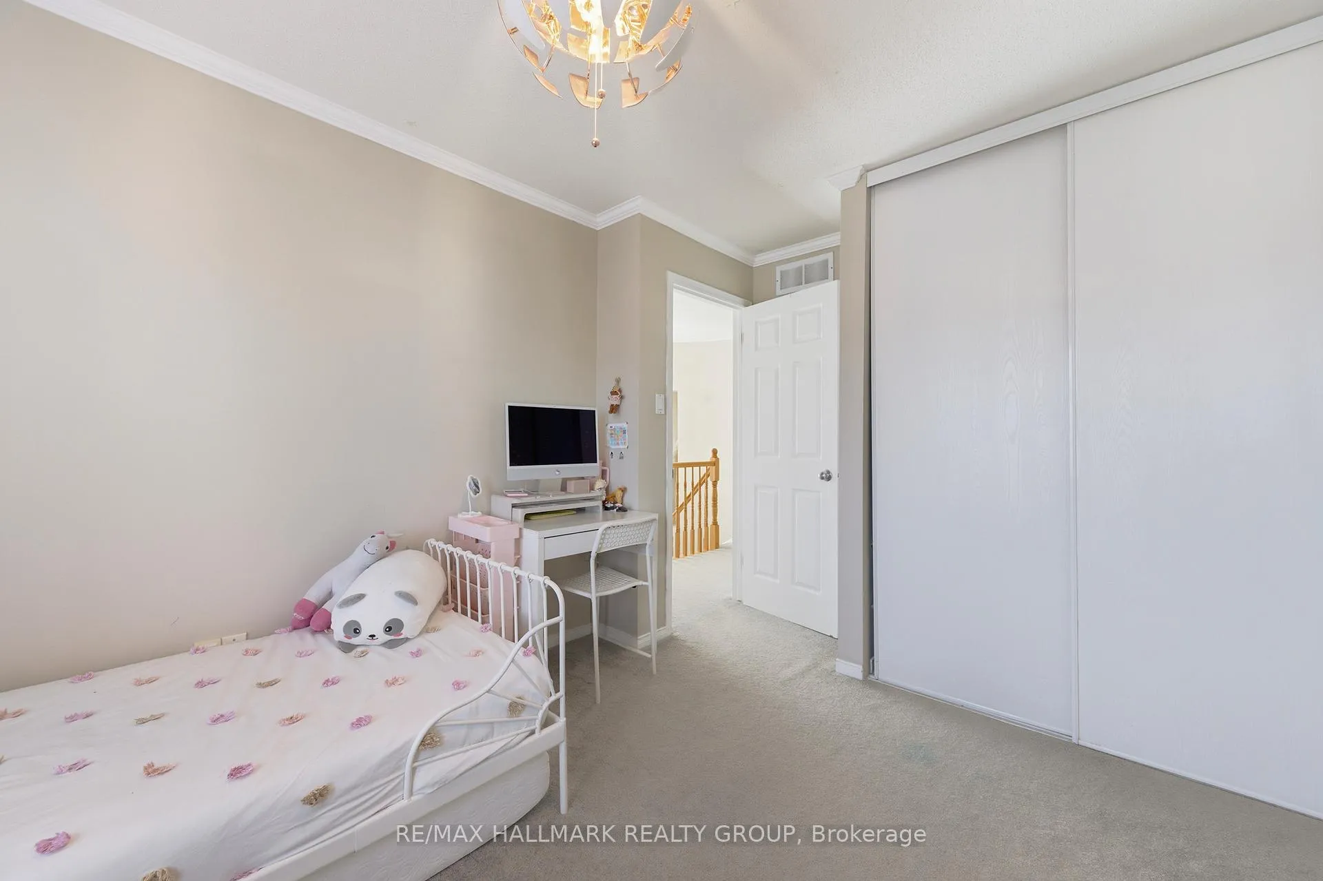Photo 24 of 2208 Brockstone Crescent, Ottawa, Avalon East — HOMEH