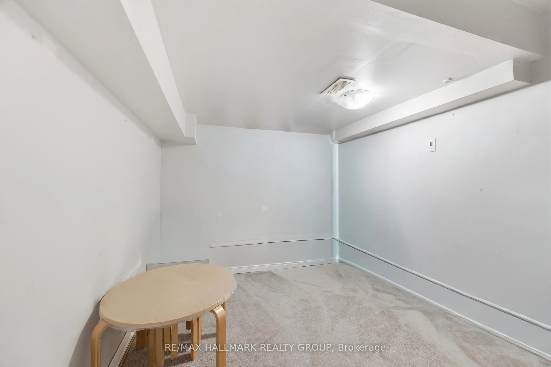 Photo 28 of 2208 Brockstone Crescent, Ottawa, Avalon East — HOMEH