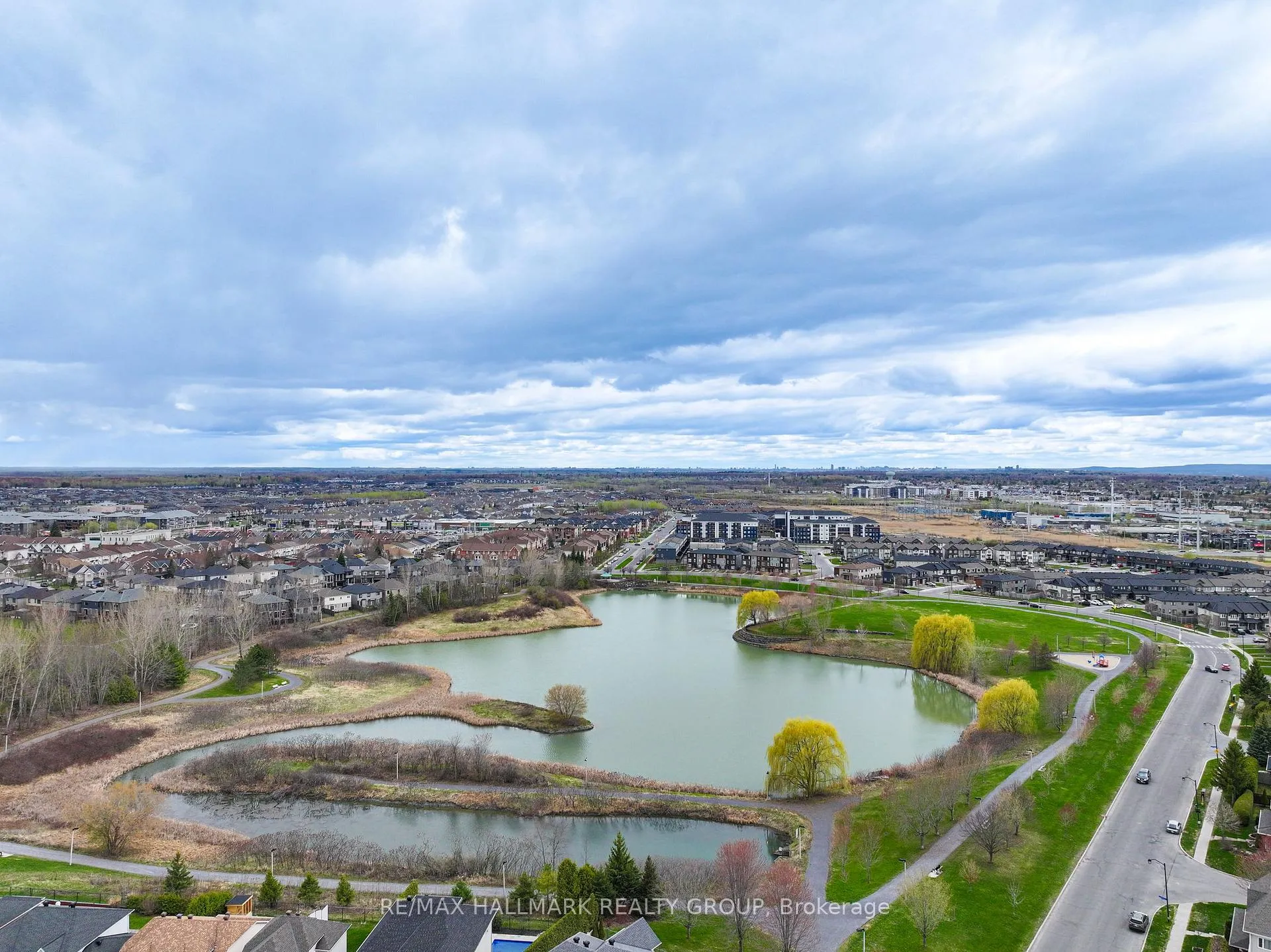 Photo 39 of 2208 Brockstone Crescent, Ottawa, Avalon East — HOMEH