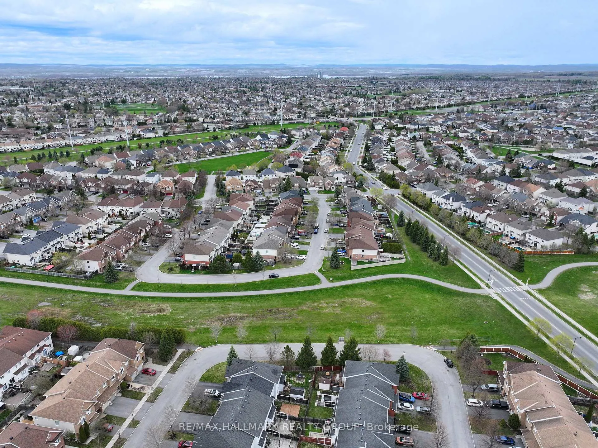 Photo 43 of 2208 Brockstone Crescent, Ottawa, Avalon East — HOMEH