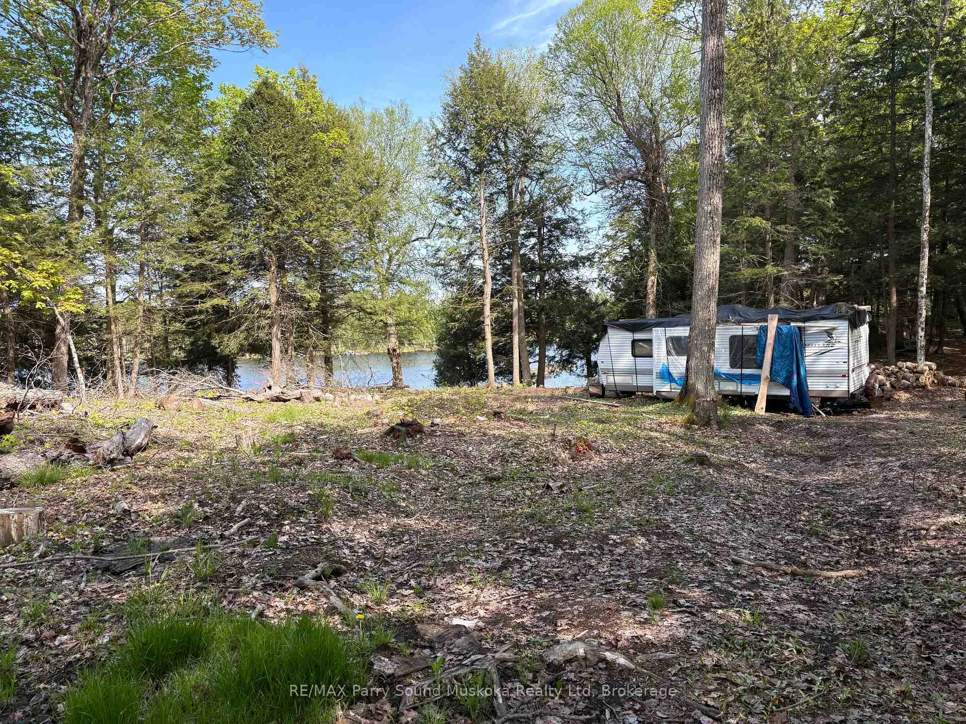 Photo 14 of 9 Sunnyshore Park Drive, McKellar — HOMEH