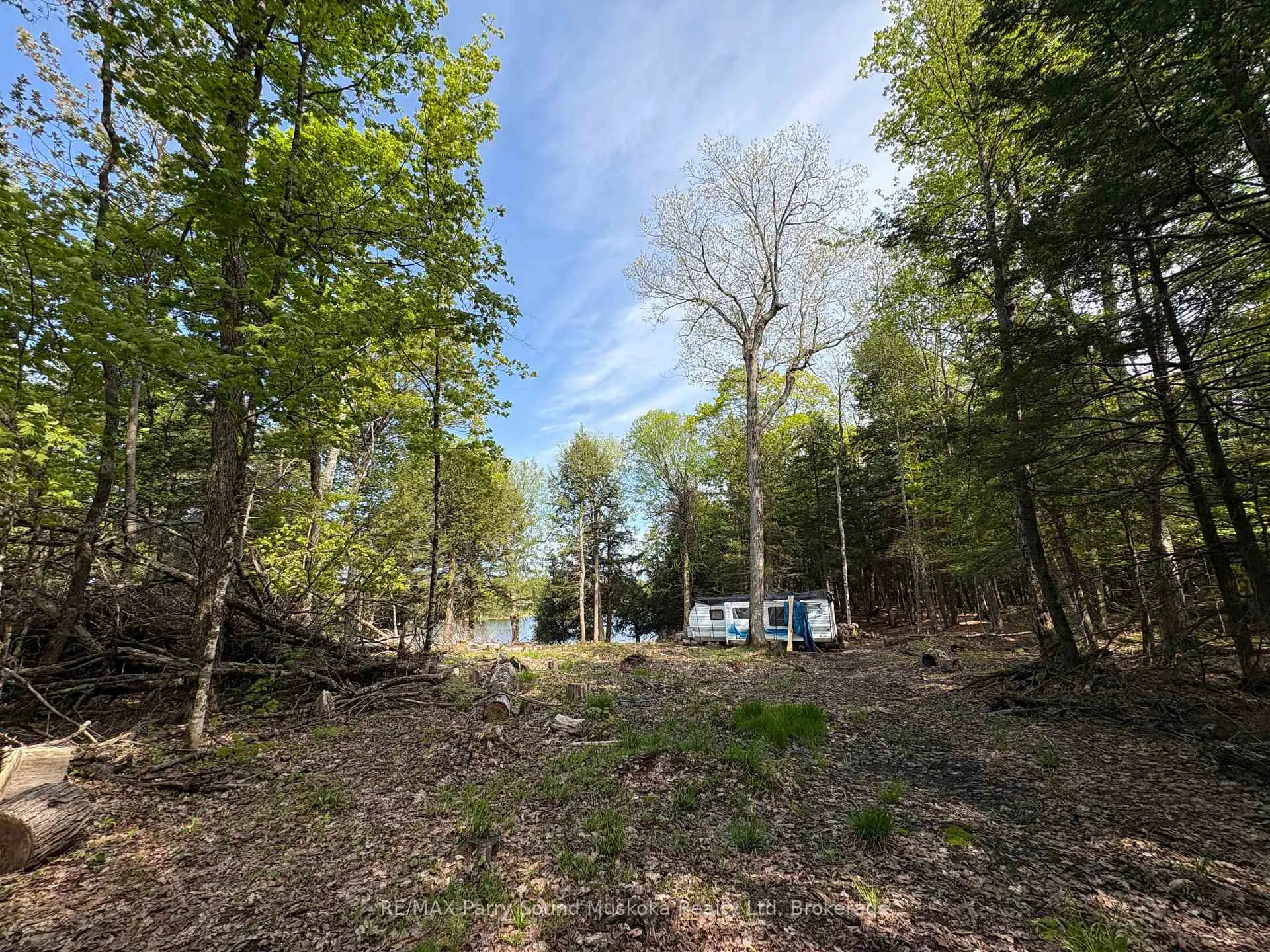 Photo 16 of 9 Sunnyshore Park Drive, McKellar — HOMEH