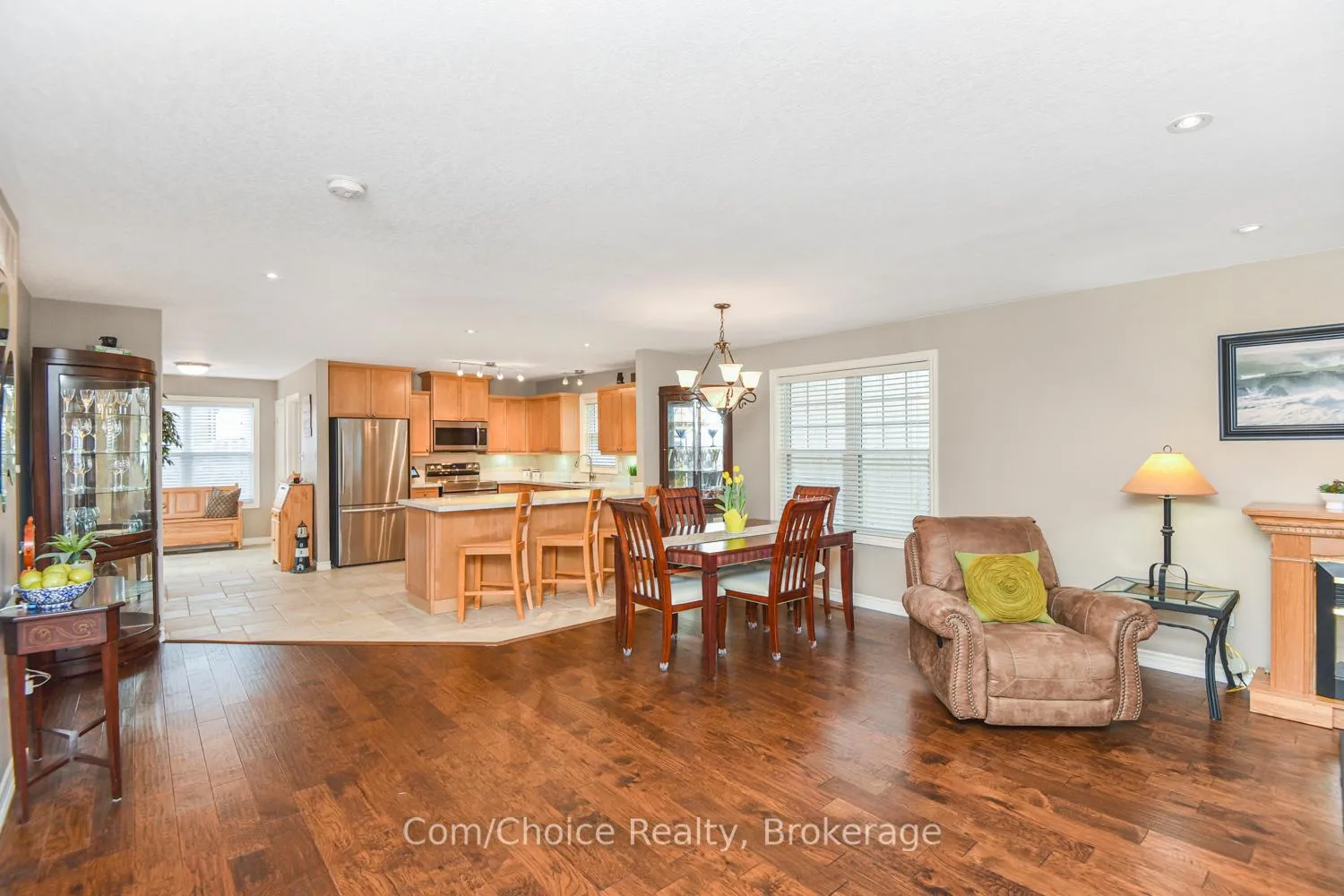 Photo 6 of 1060 Beach Boulevard, Hamilton, Hamilton Beach — HOMEH