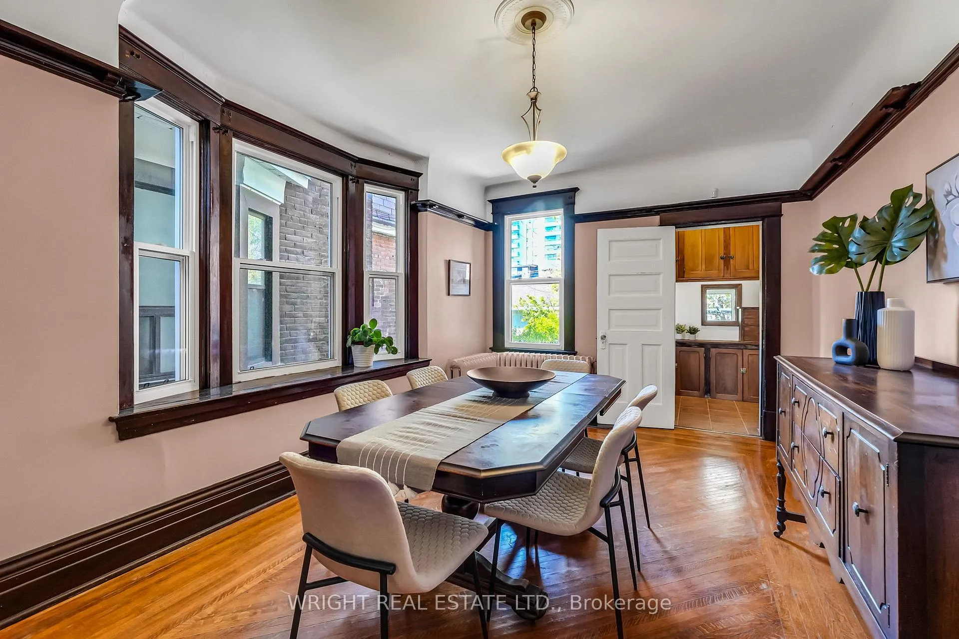 Photo 12 of 170 Delaware Avenue, Toronto, Palmerston-Little Italy — HOMEH