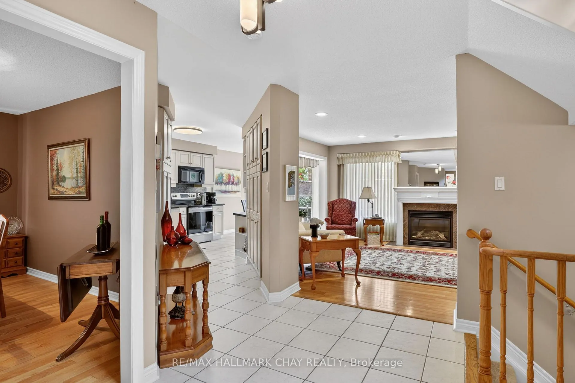 Photo 6 of 21 Briar Gate Way, New Tecumseth, Rural New Tecumseth — HOMEH