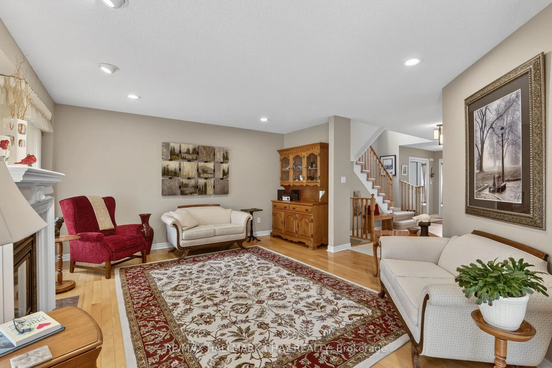 Photo 11 of 21 Briar Gate Way, New Tecumseth, Rural New Tecumseth — HOMEH