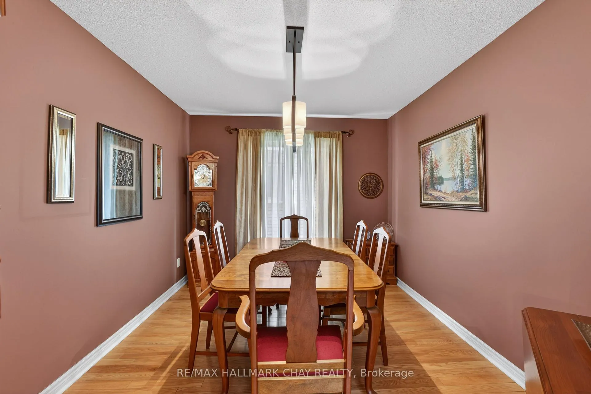 Photo 12 of 21 Briar Gate Way, New Tecumseth, Rural New Tecumseth — HOMEH