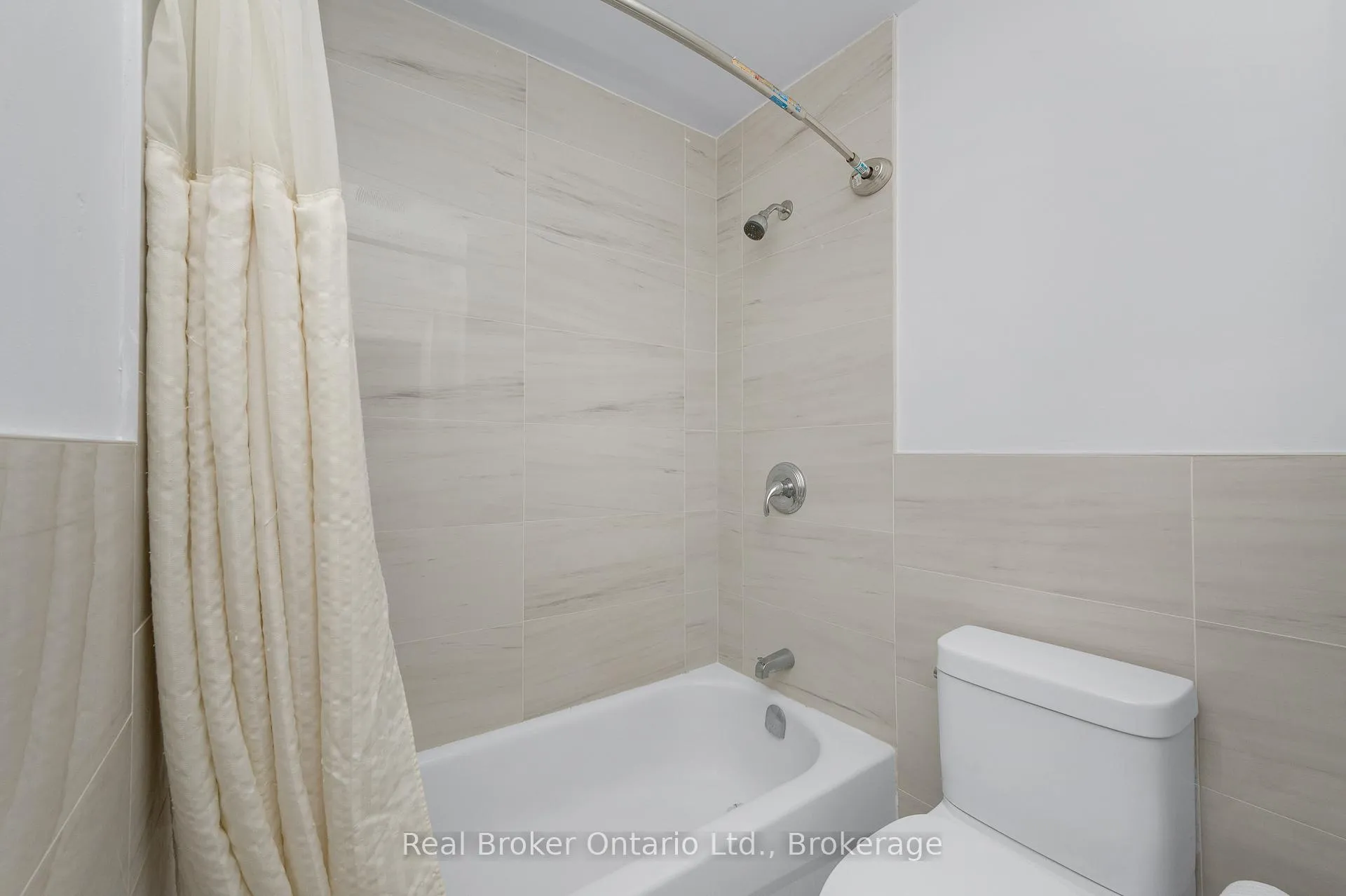 Photo 17 of Unit 41, 1420 Garth Street, Hamilton, Falkirk — HOMEH