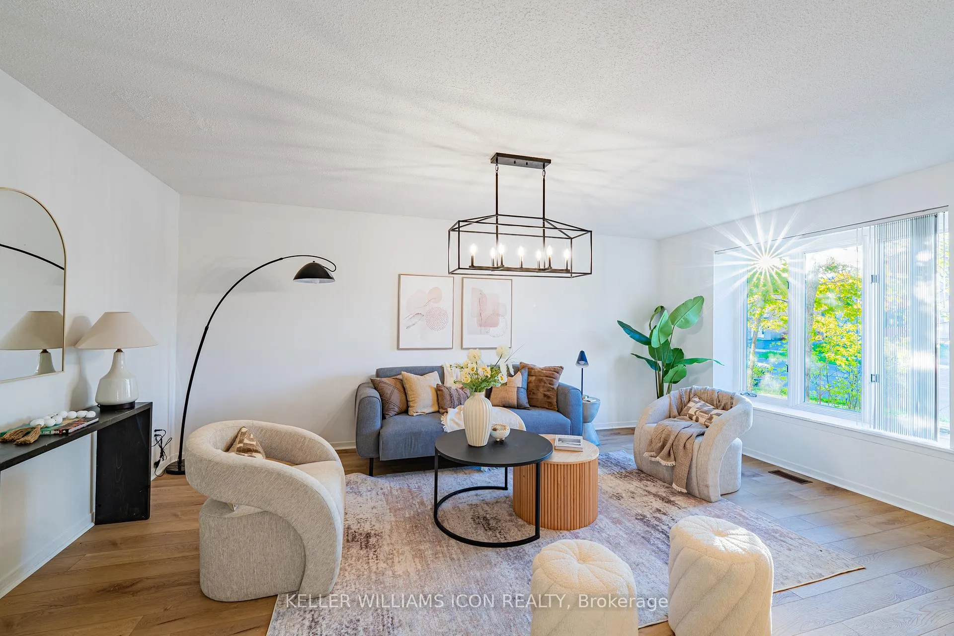 Photo 6 of 968 Meadowlands Drive, Ottawa, Carleton Heights — HOMEH