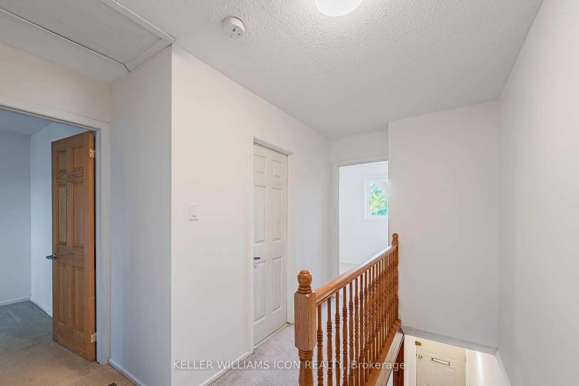 Photo 12 of 968 Meadowlands Drive, Ottawa, Carleton Heights — HOMEH