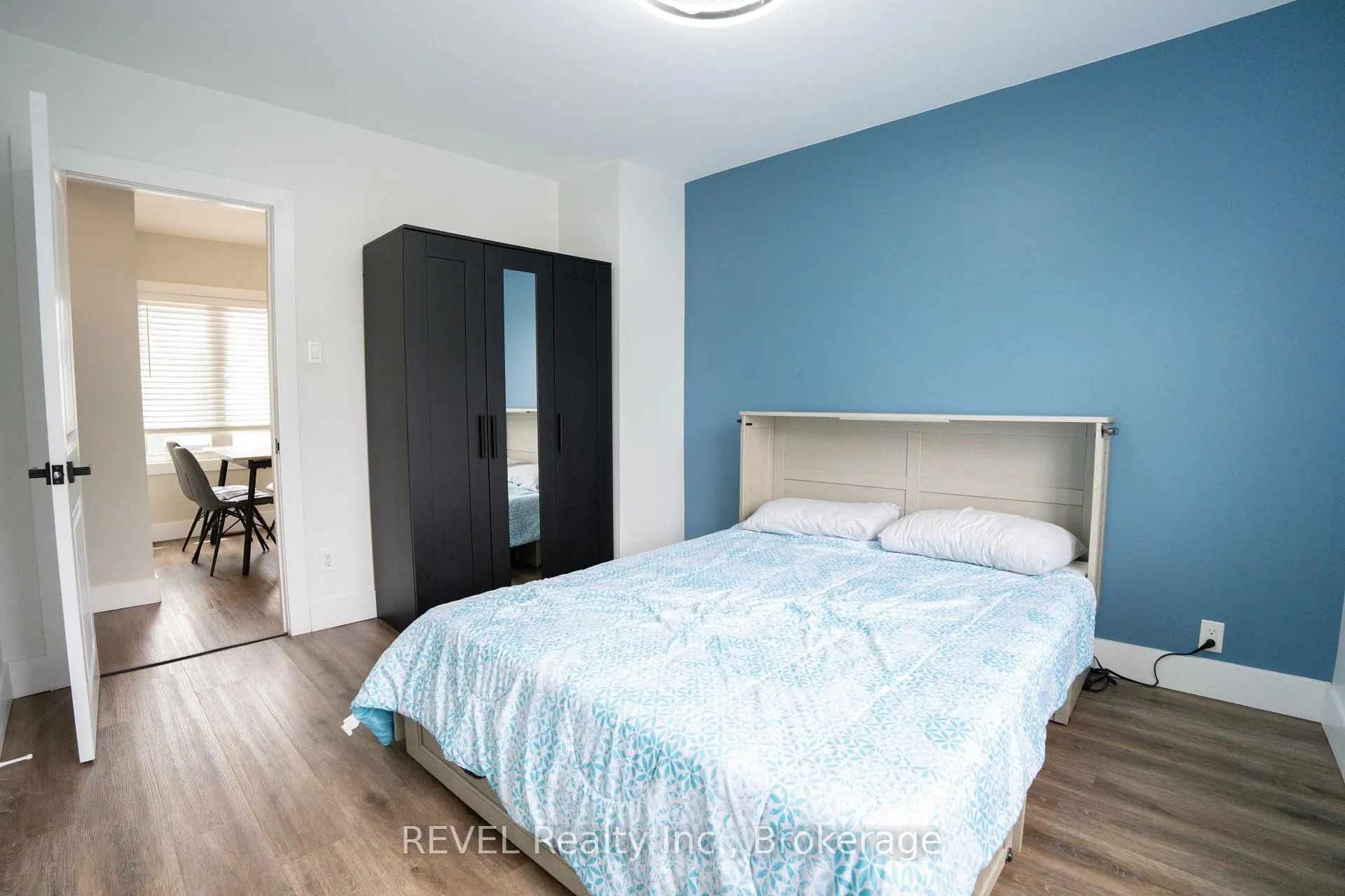 Photo 19 of 34 Bloomfield Avenue, St. Catharines, Secord Woods — HOMEH