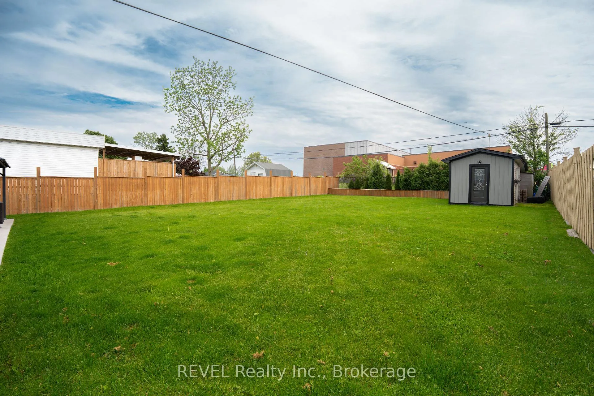 Photo 32 of 34 Bloomfield Avenue, St. Catharines, Secord Woods — HOMEH