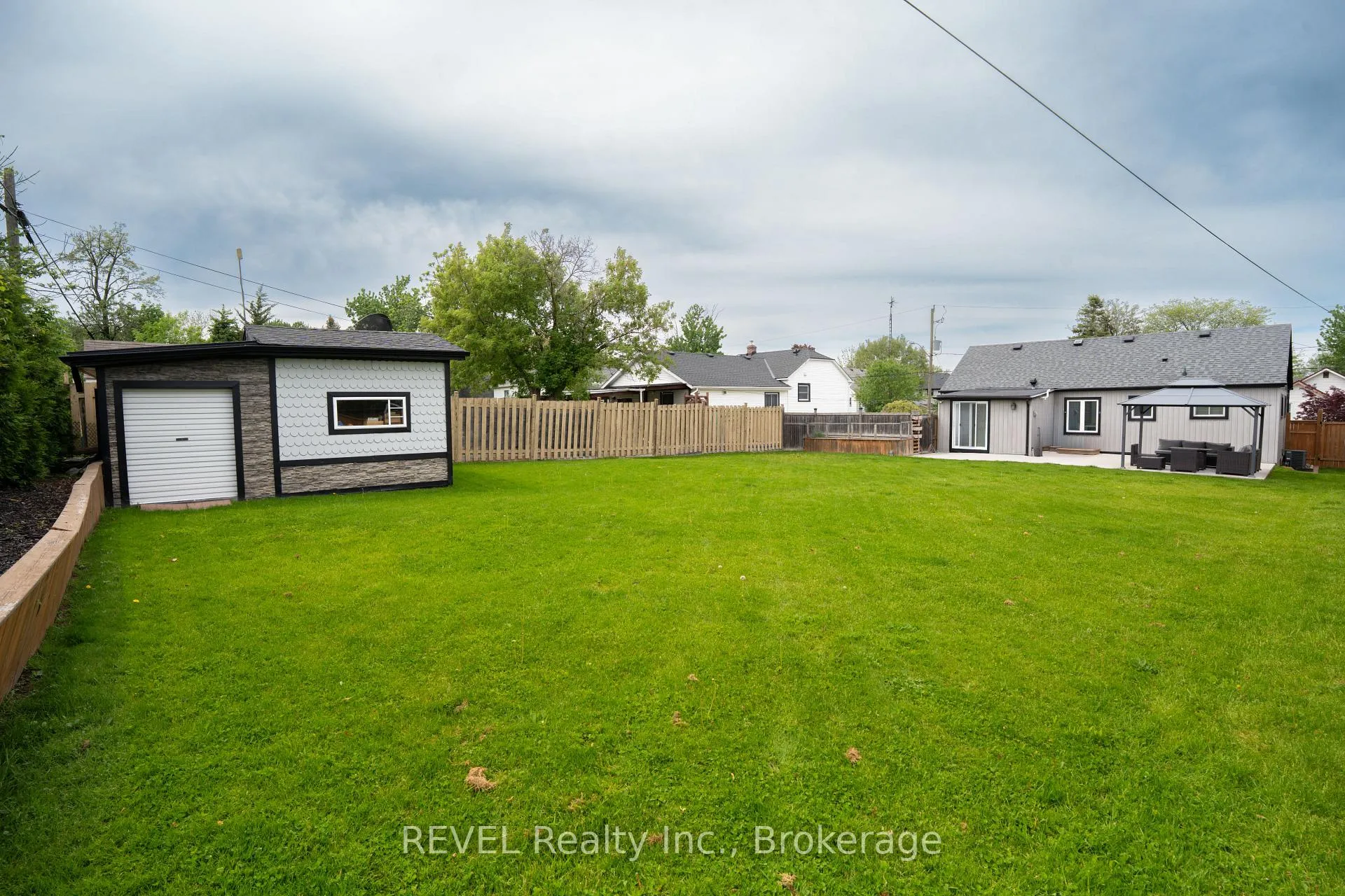 Photo 37 of 34 Bloomfield Avenue, St. Catharines, Secord Woods — HOMEH
