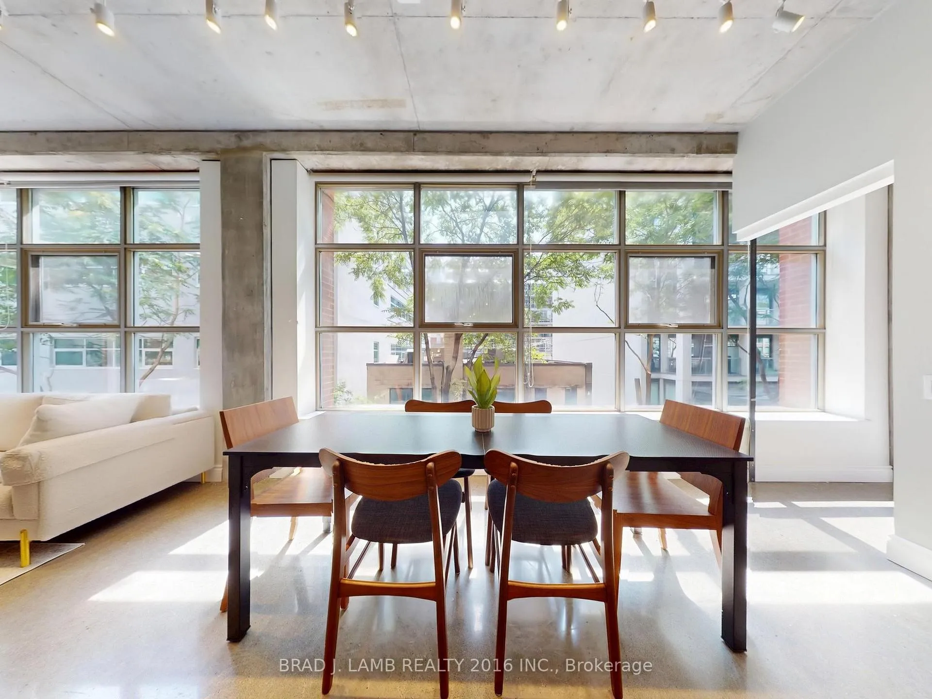 Photo 4 of Unit 305, 29 Camden Street, Toronto, Waterfront Communities — HOMEH