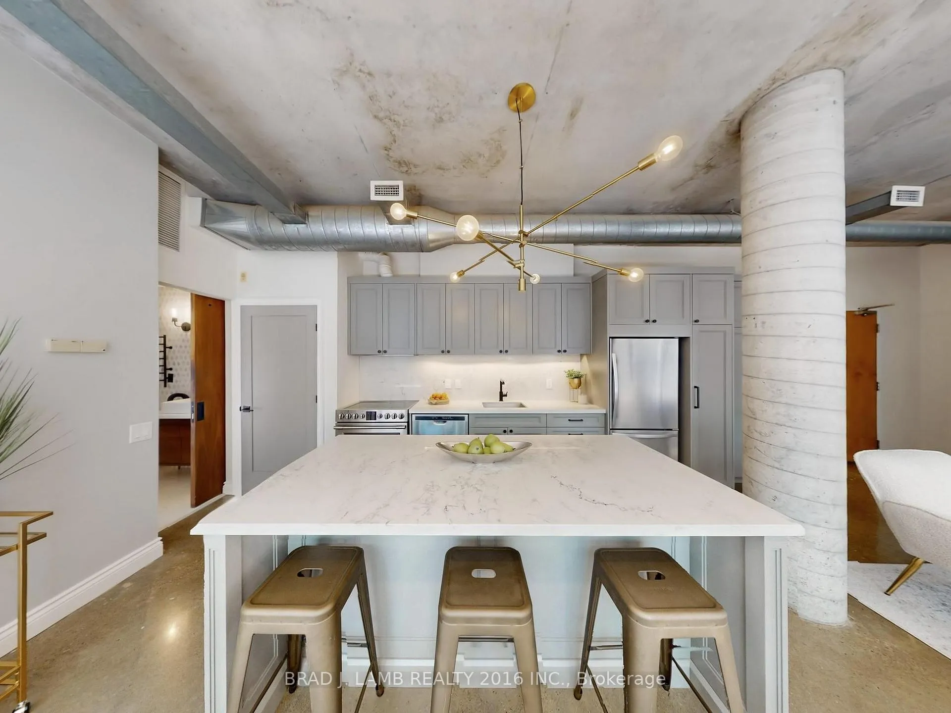 Photo 6 of Unit 305, 29 Camden Street, Toronto, Waterfront Communities — HOMEH