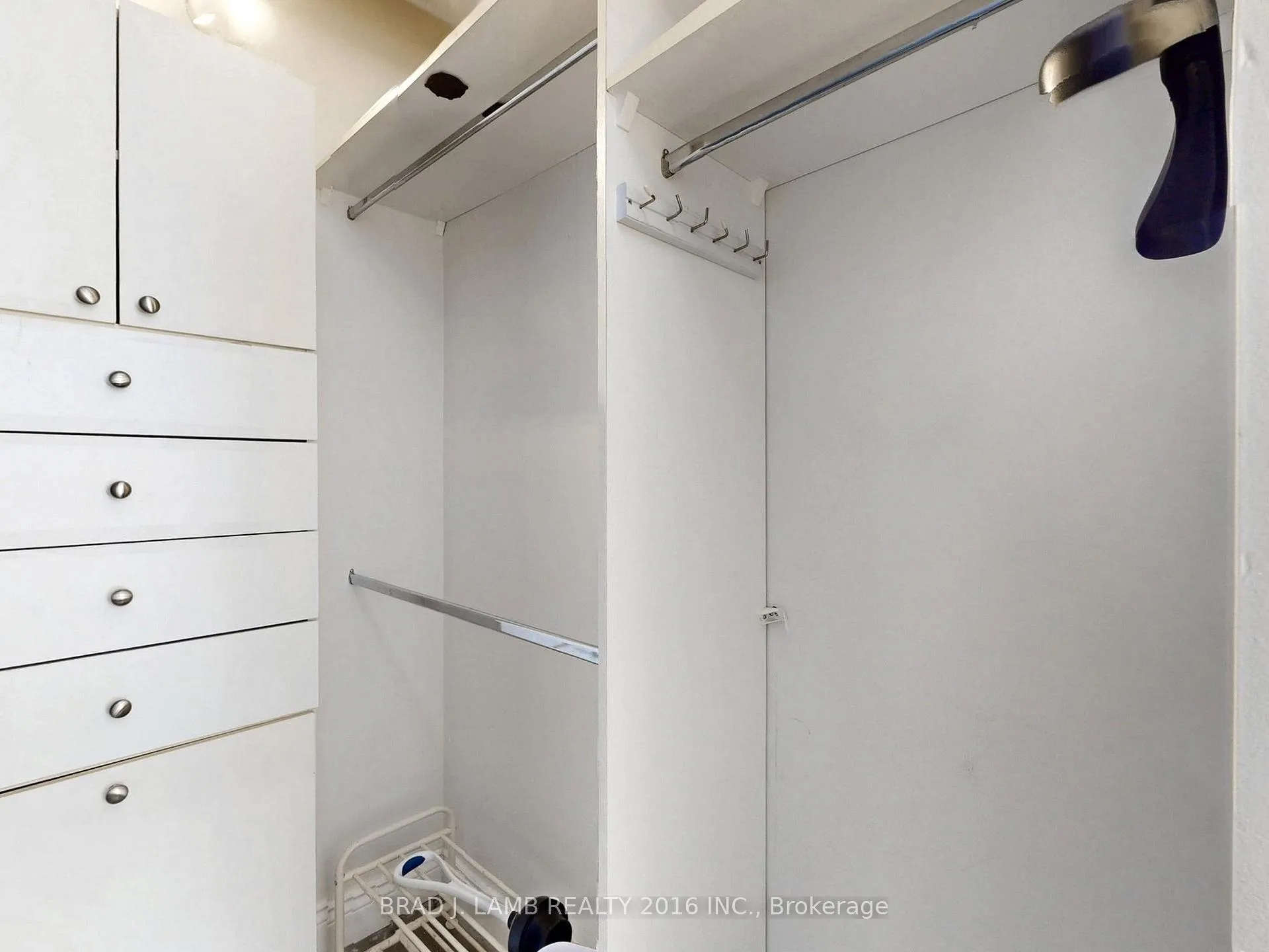 Photo 17 of Unit 305, 29 Camden Street, Toronto, Waterfront Communities — HOMEH