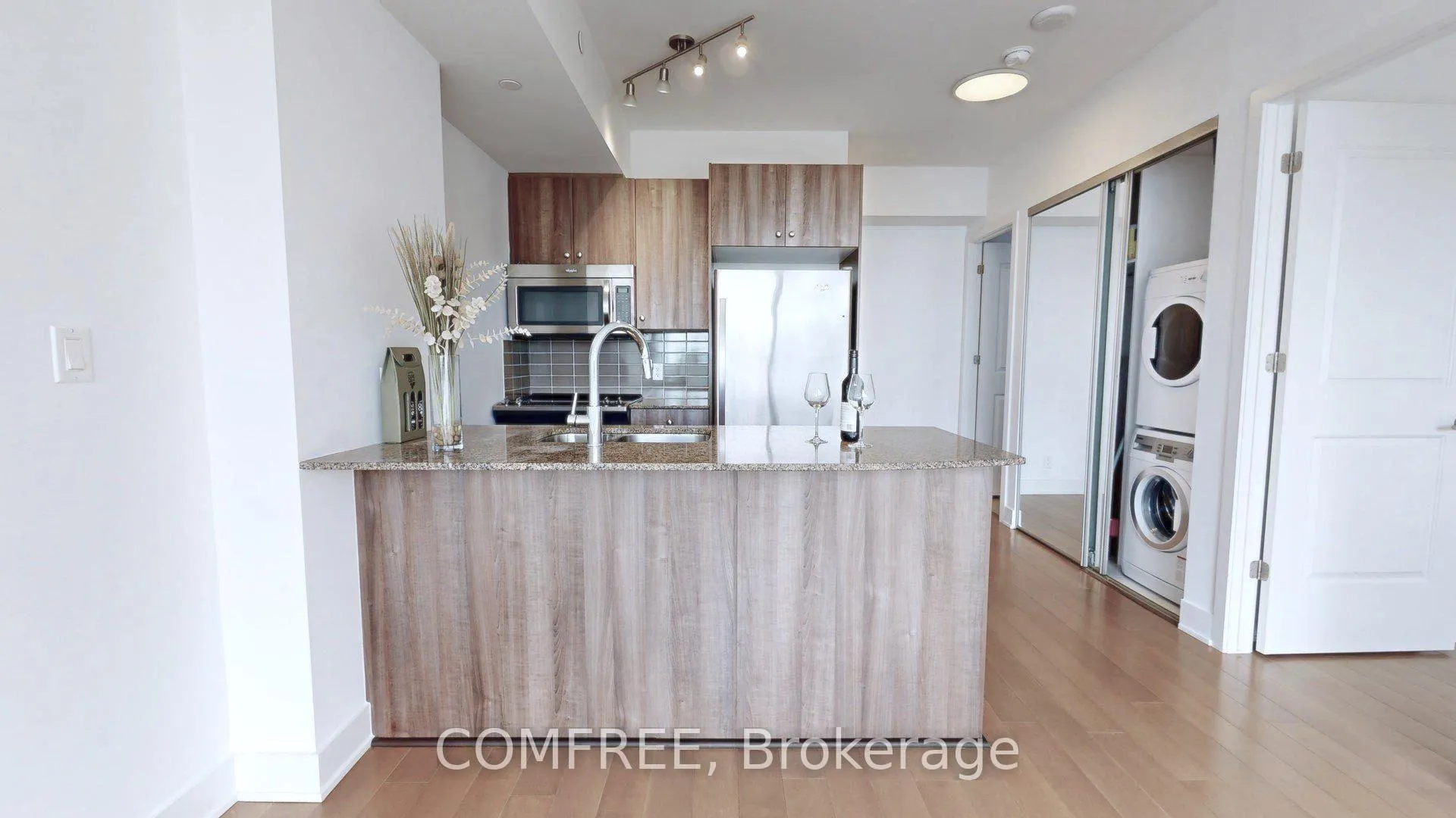 Photo 5 of Unit 606, 485 Richmond Road, Ottawa, Westboro West — HOMEH
