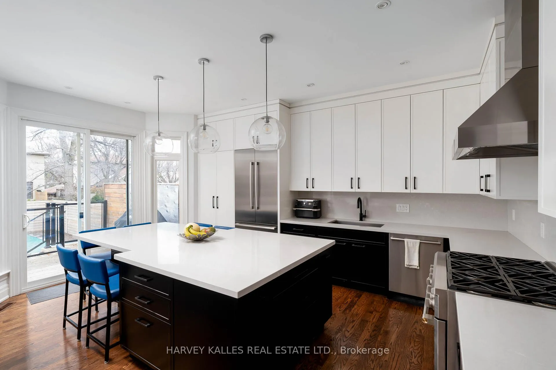 Photo 16 of 57 Burncrest Drive, Toronto, Bedford Park-Nortown — HOMEH
