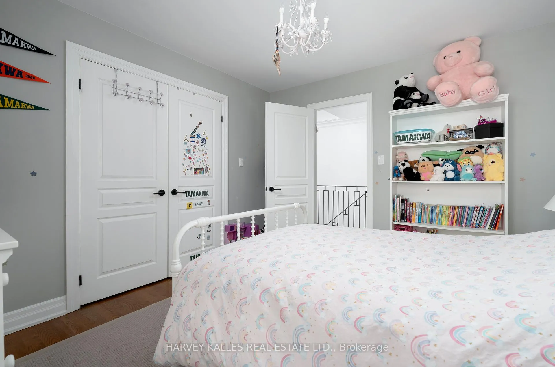 Photo 24 of 57 Burncrest Drive, Toronto, Bedford Park-Nortown — HOMEH
