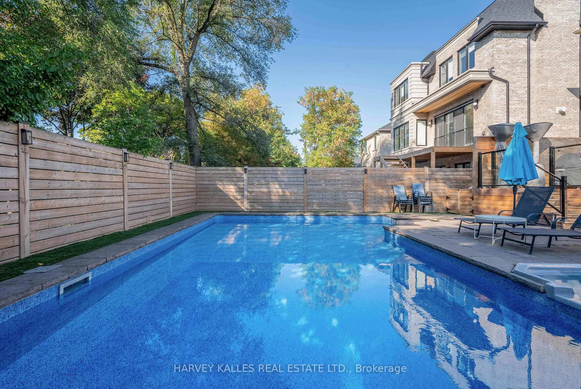 Photo 38 of 57 Burncrest Drive, Toronto, Bedford Park-Nortown — HOMEH