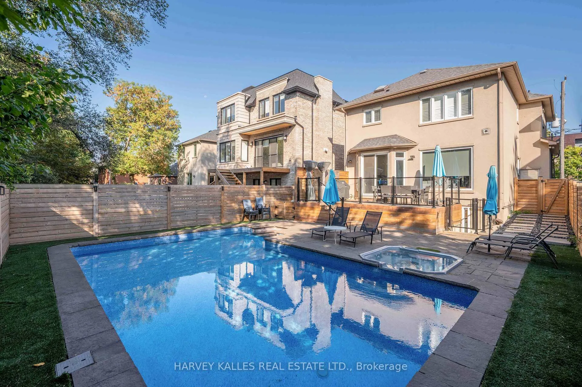 Photo 39 of 57 Burncrest Drive, Toronto, Bedford Park-Nortown — HOMEH