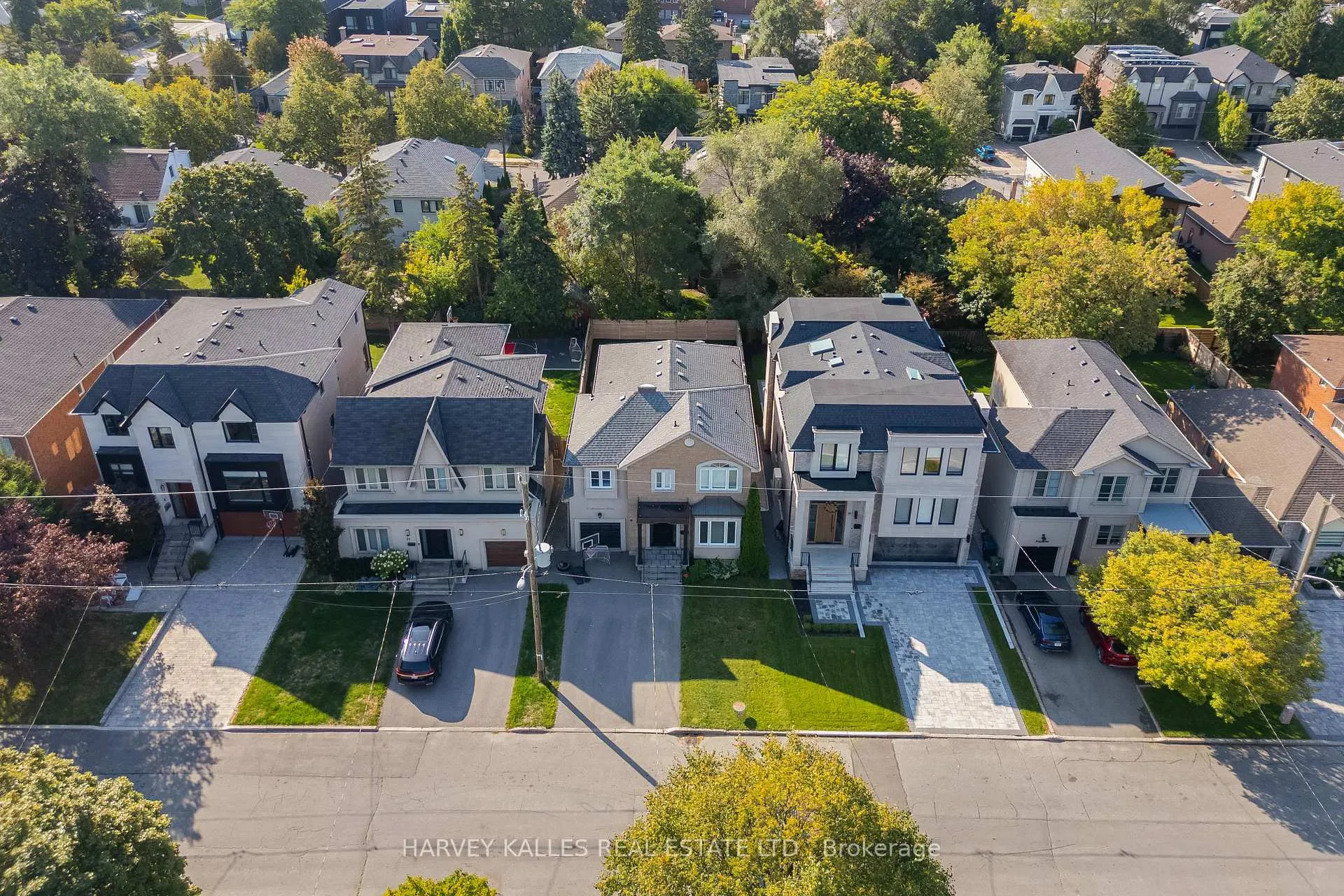 Photo 46 of 57 Burncrest Drive, Toronto, Bedford Park-Nortown — HOMEH