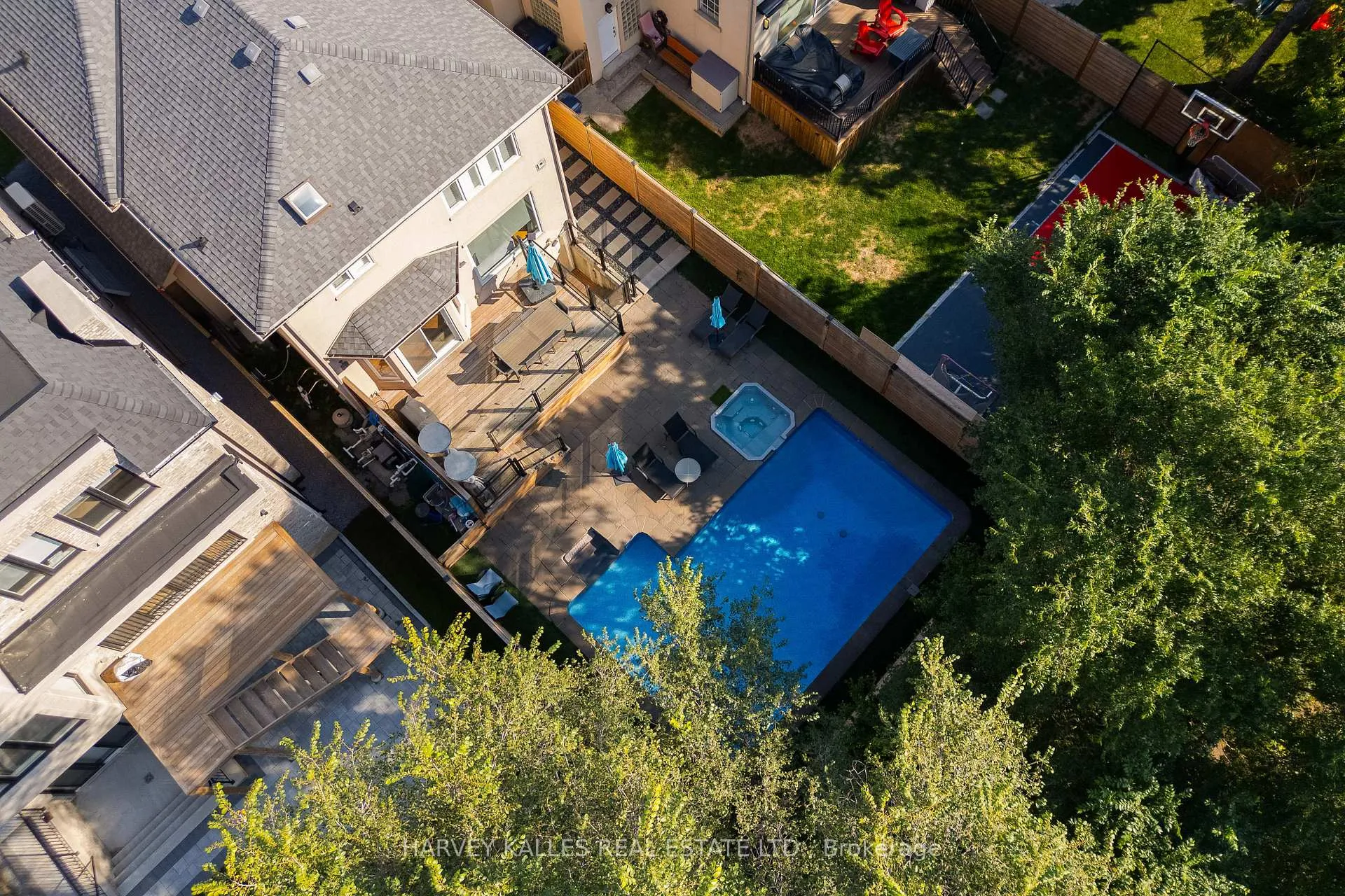 Photo 49 of 57 Burncrest Drive, Toronto, Bedford Park-Nortown — HOMEH