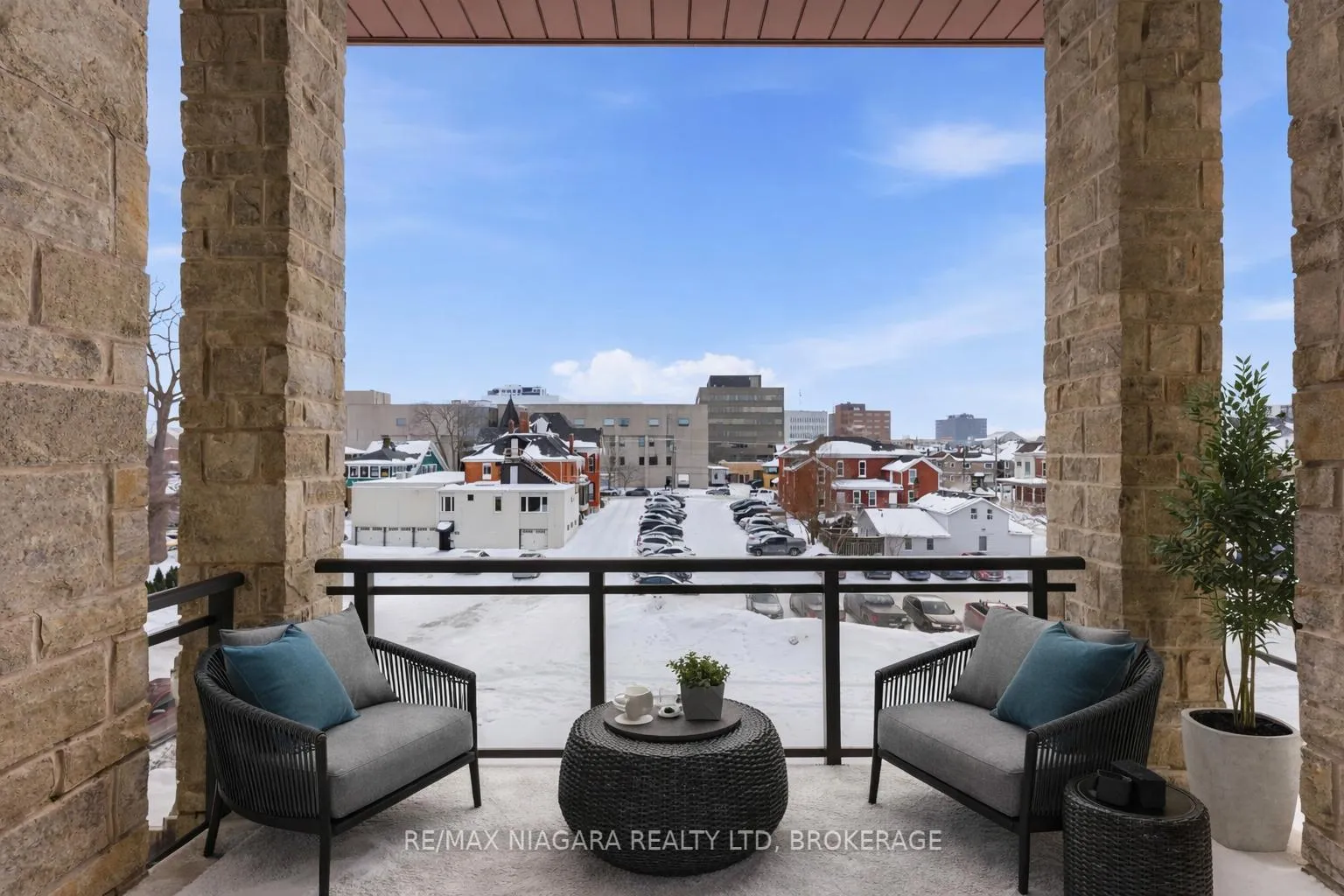 Photo 22 of Unit 404, 26 Wellington Street, St. Catharines, Downtown — HOMEH