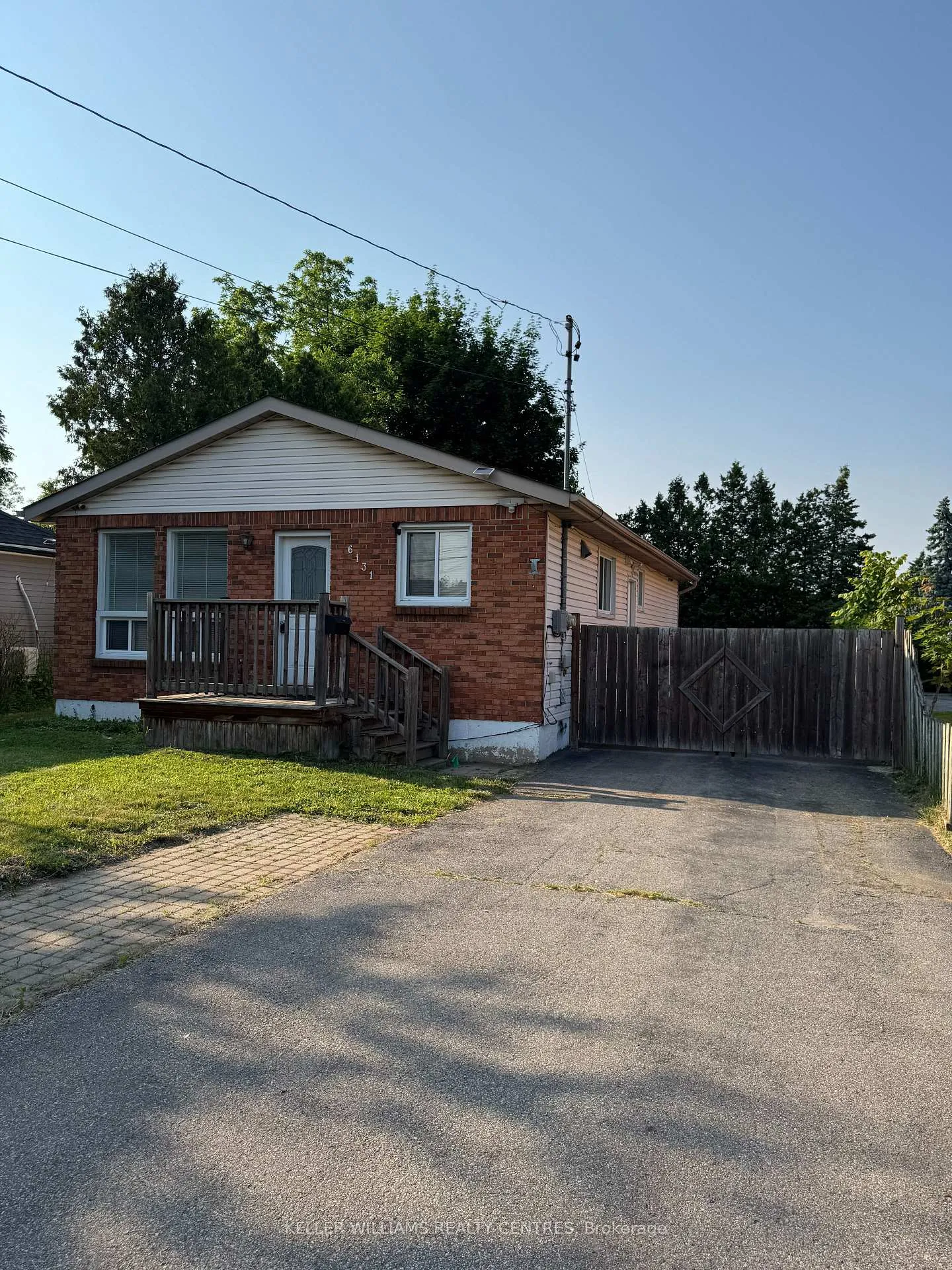 Front of 6131 Valley Way