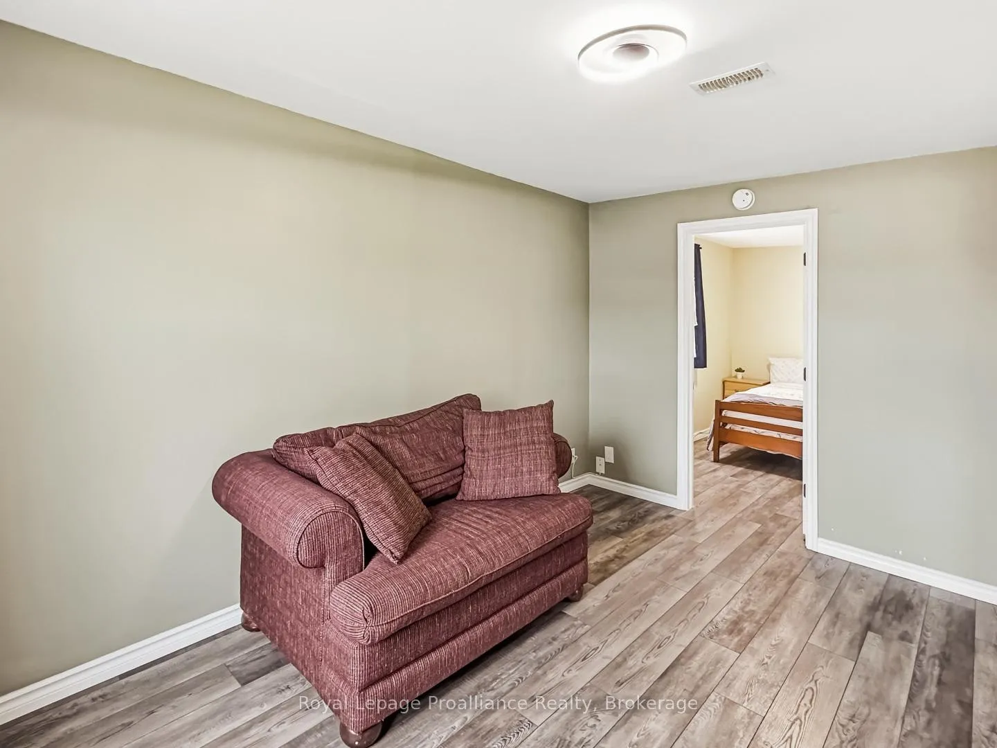 Photo 30 of 91 Lywood Street, Belleville, Thurlow Ward — HOMEH
