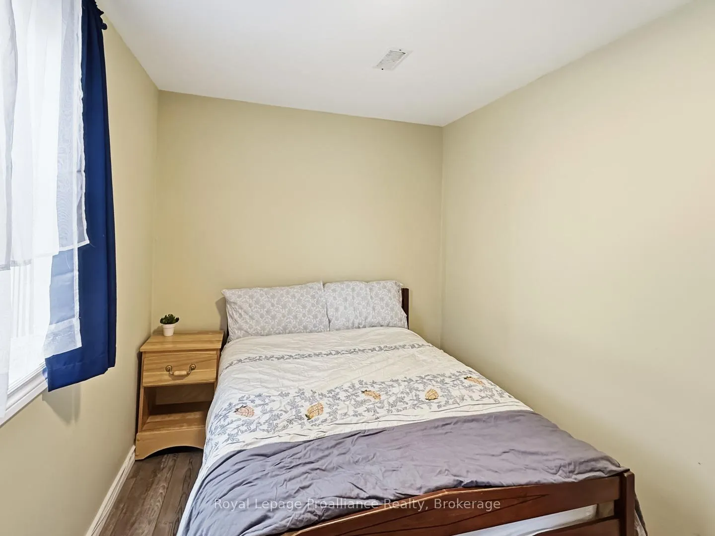 Photo 31 of 91 Lywood Street, Belleville, Thurlow Ward — HOMEH