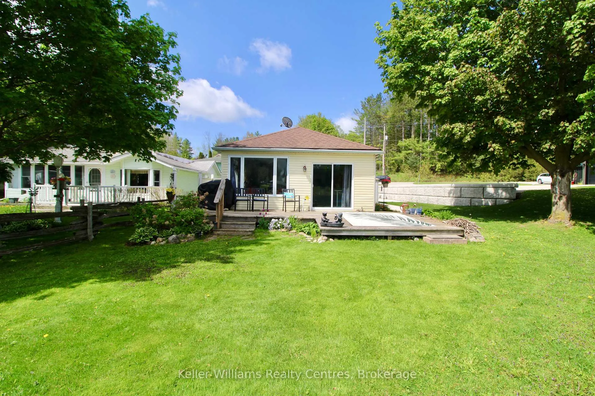 Photo 2 of 419 Lake Rosalind Road 4, Brockton — HOMEH