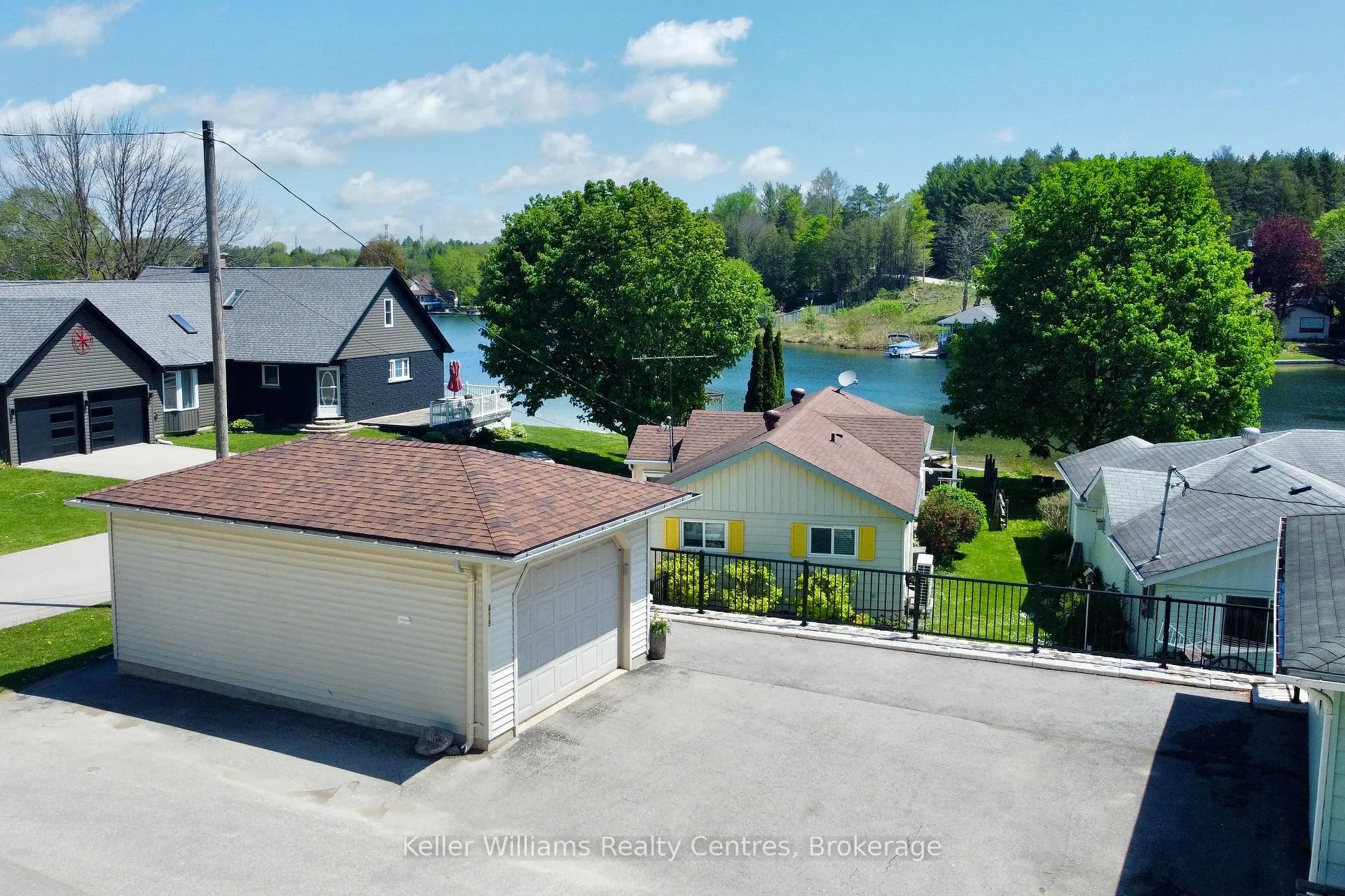 Photo 6 of 419 Lake Rosalind Road 4, Brockton — HOMEH