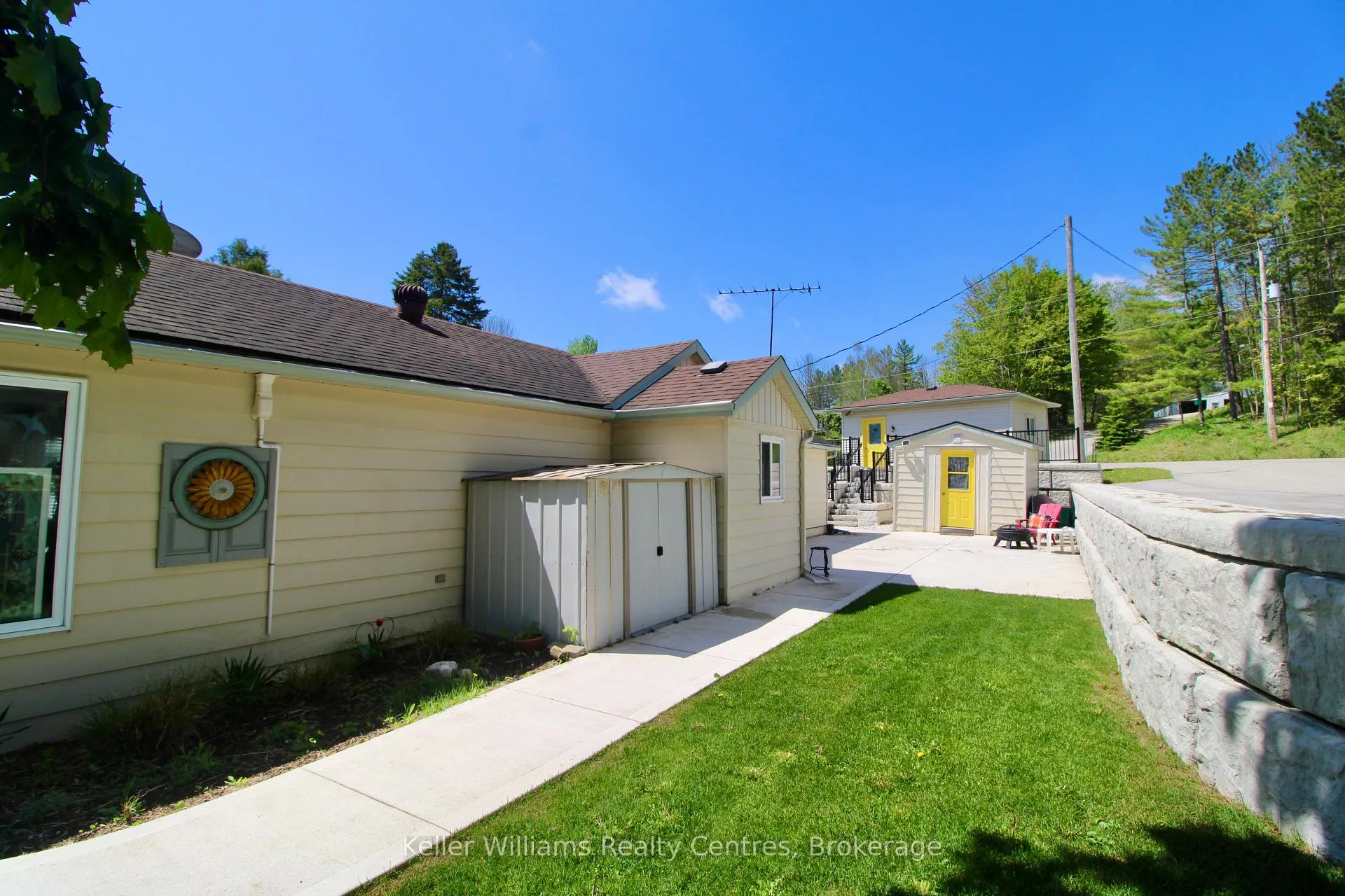 Photo 13 of 419 Lake Rosalind Road 4, Brockton — HOMEH