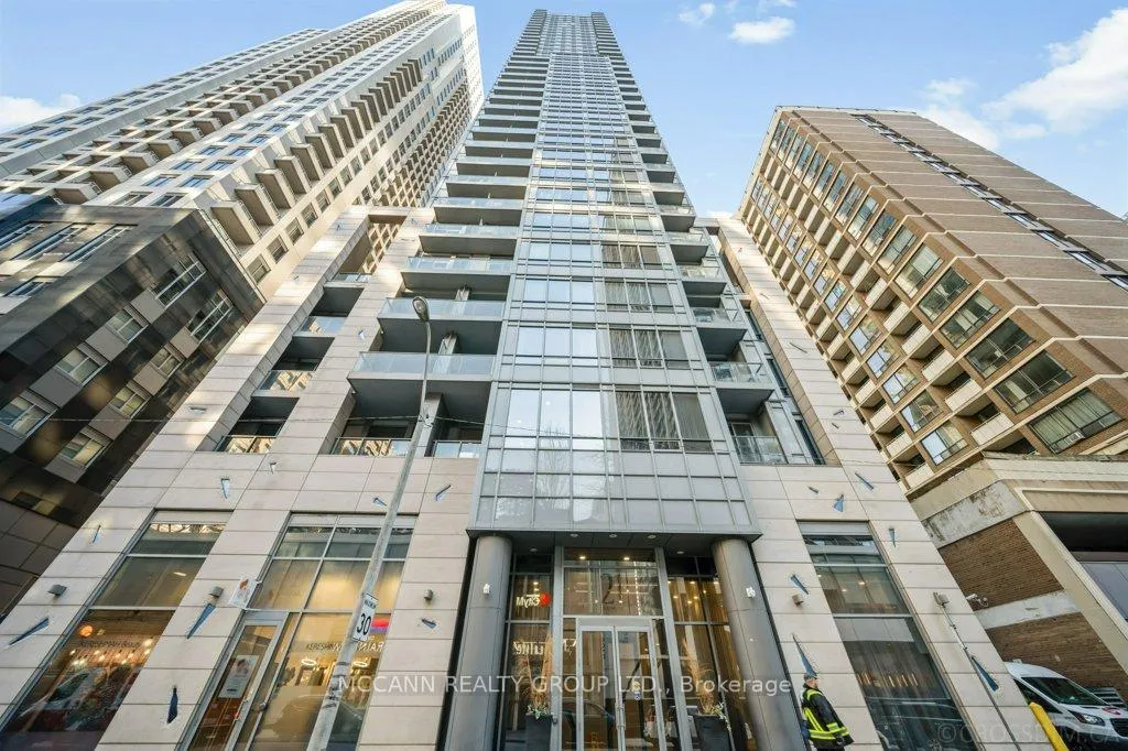 Photo 2 of Unit 3302, 21 Balmuto Street, Toronto, Bay Street Corridor — HOMEH