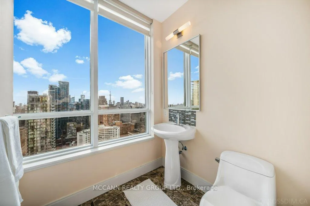 Photo 17 of Unit 3302, 21 Balmuto Street, Toronto, Bay Street Corridor — HOMEH