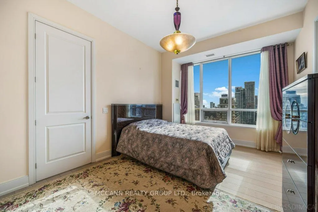 Photo 20 of Unit 3302, 21 Balmuto Street, Toronto, Bay Street Corridor — HOMEH