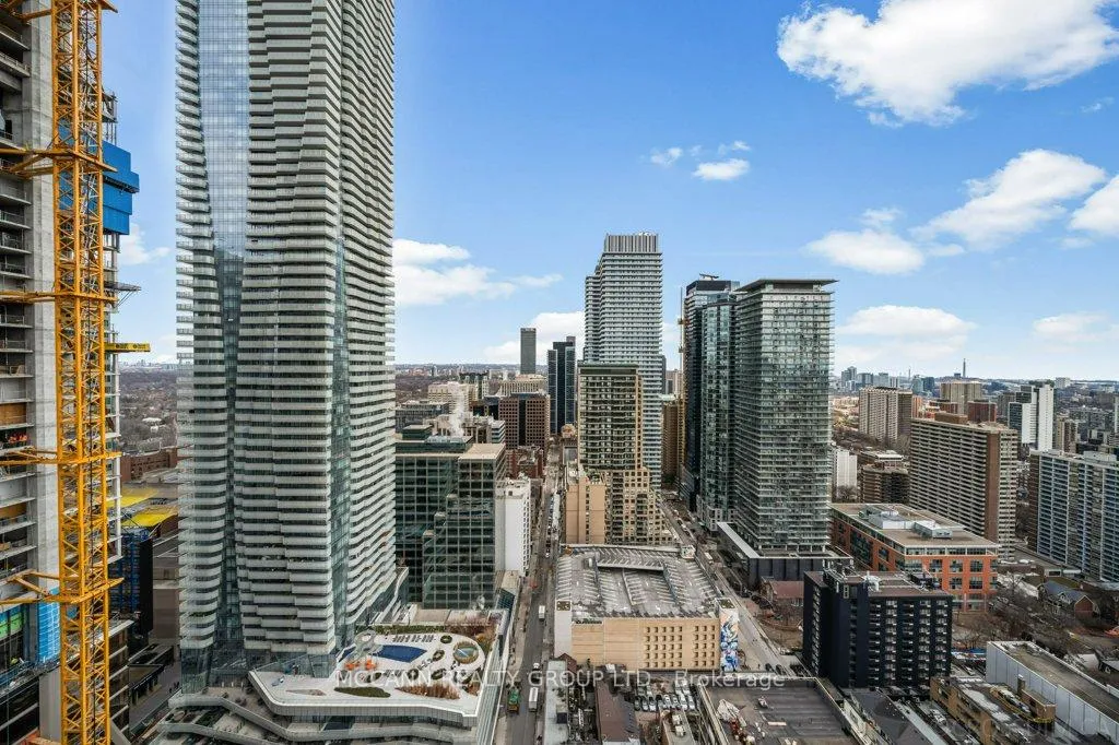 Photo 30 of Unit 3302, 21 Balmuto Street, Toronto, Bay Street Corridor — HOMEH