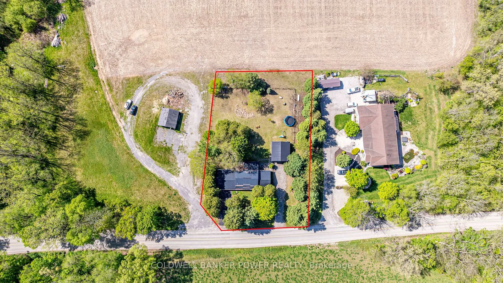 Photo 2 of 8584 Irish Drive, Strathroy-Caradoc, Rural Strathroy-Caradoc — HOMEH