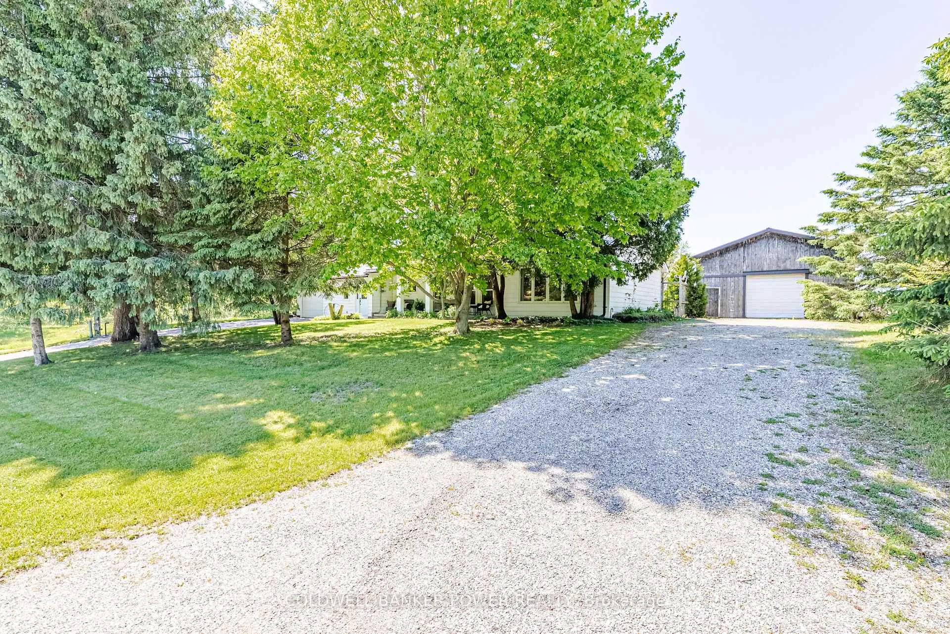 Photo 4 of 8584 Irish Drive, Strathroy-Caradoc, Rural Strathroy-Caradoc — HOMEH