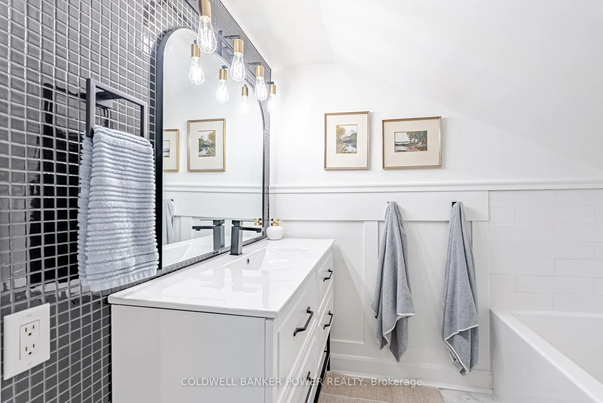 Photo 34 of 8584 Irish Drive, Strathroy-Caradoc, Rural Strathroy-Caradoc — HOMEH