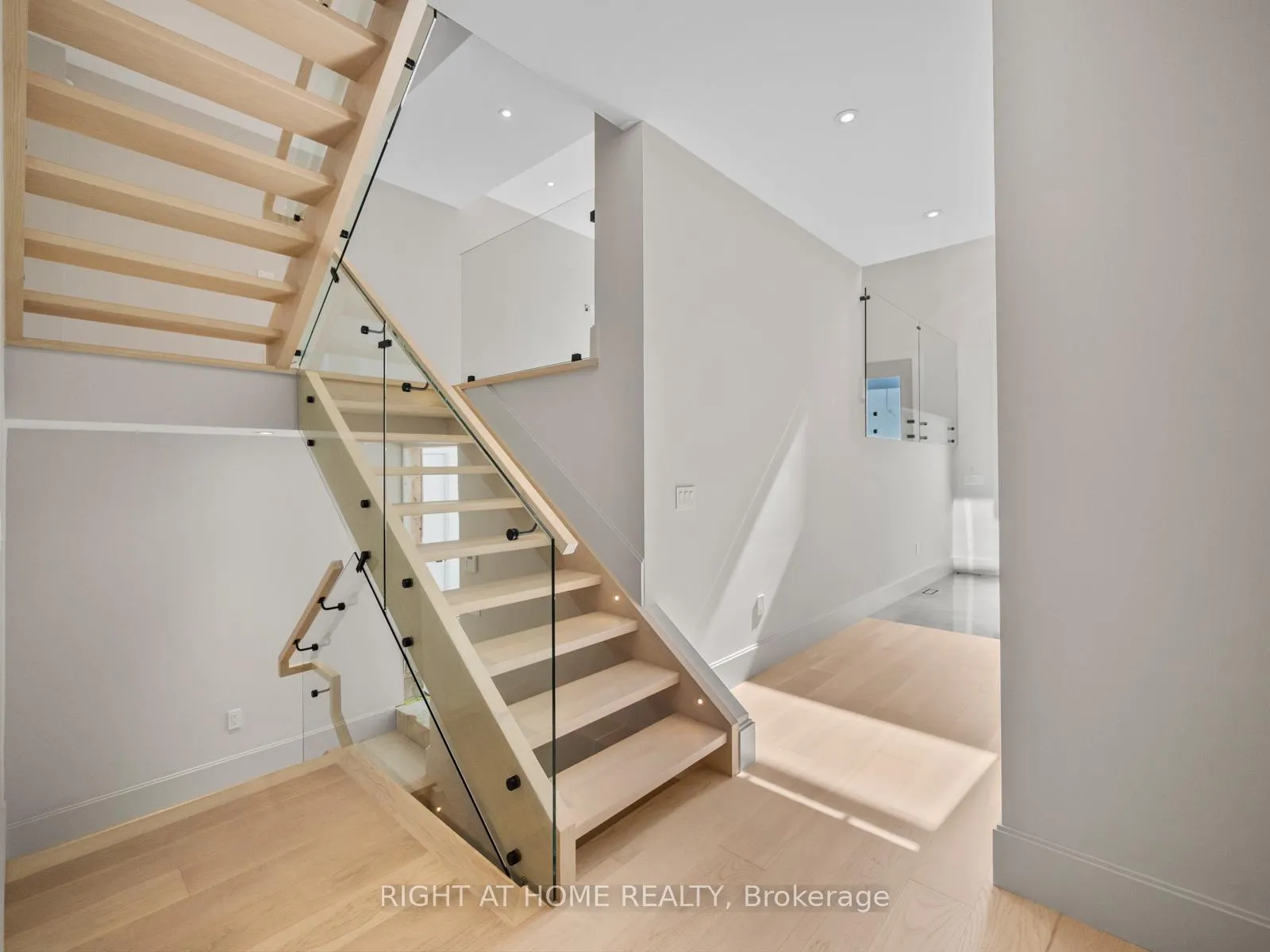 Photo 20 of 57 Alameda Avenue, Toronto, Oakwood Village — HOMEH