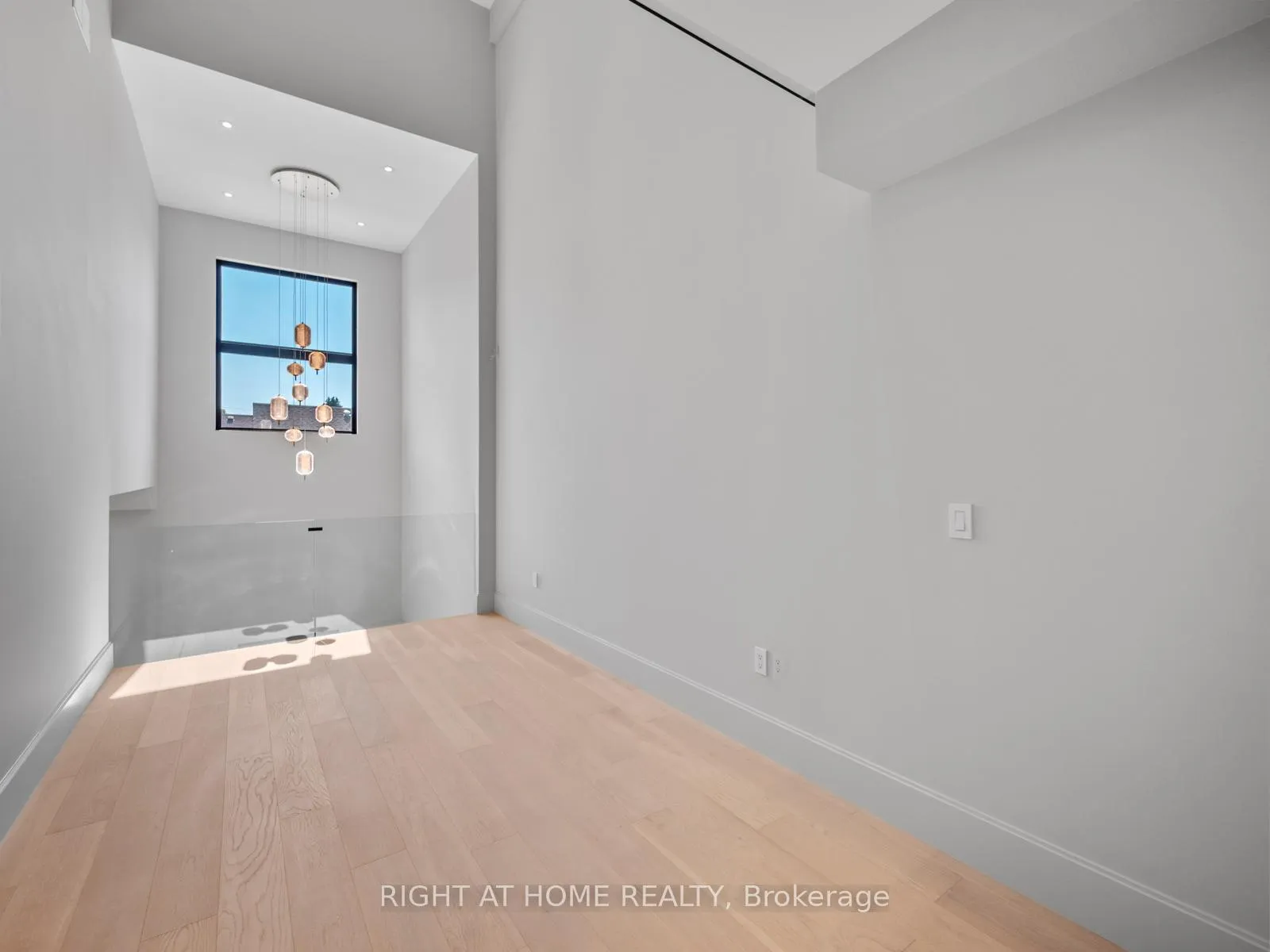 Photo 24 of 57 Alameda Avenue, Toronto, Oakwood Village — HOMEH