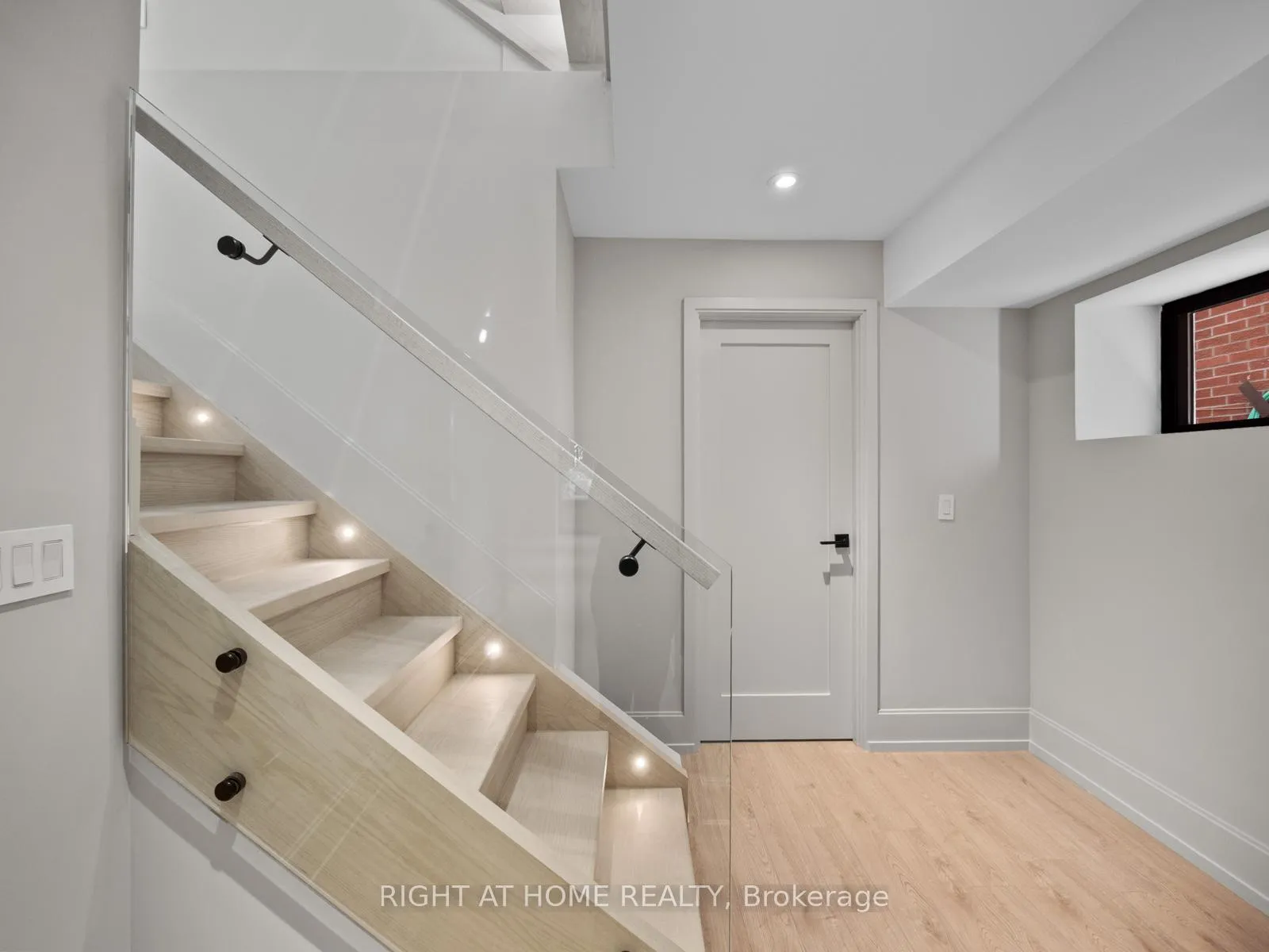Photo 44 of 57 Alameda Avenue, Toronto, Oakwood Village — HOMEH