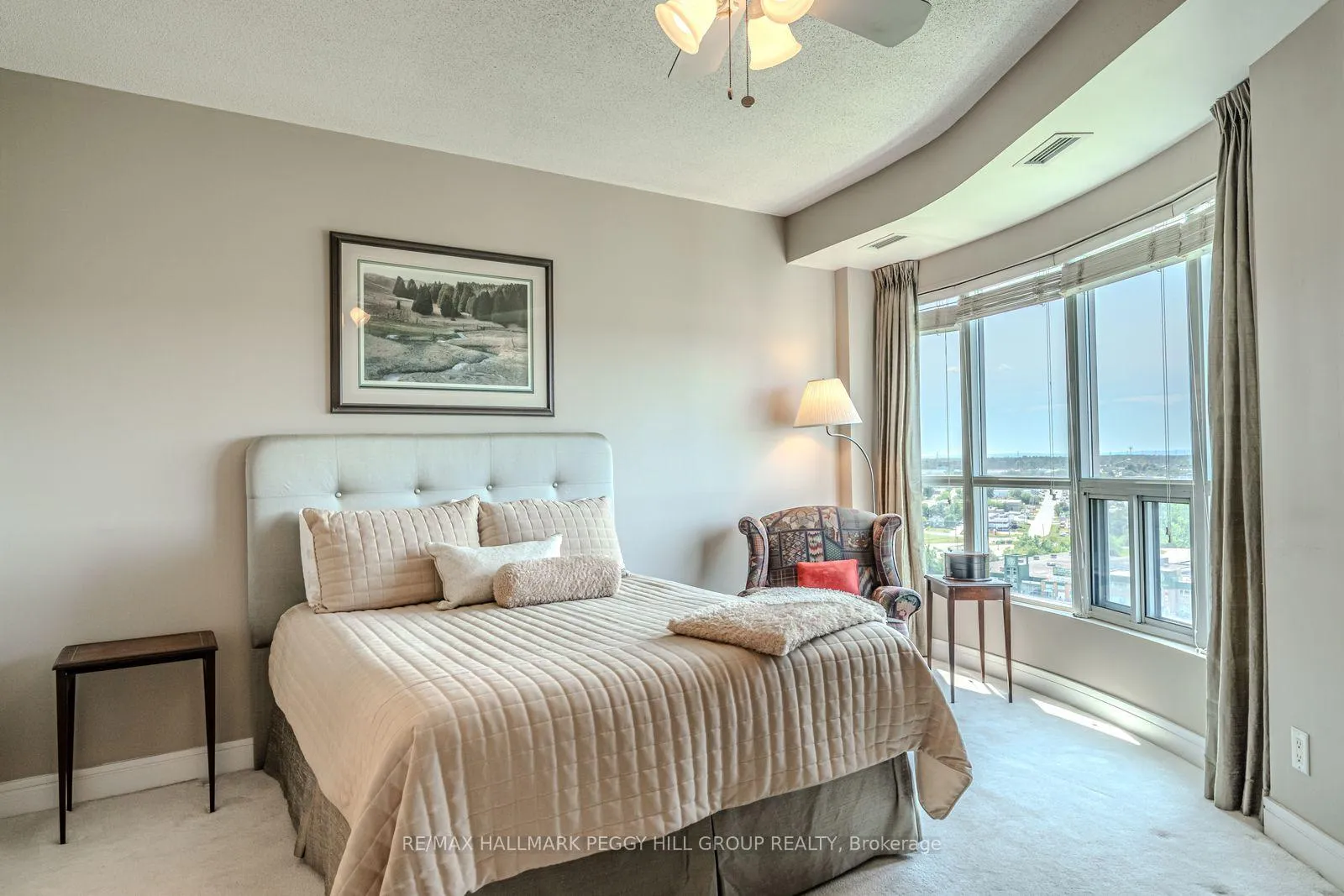 Photo 10 of Unit PH2/3, 2 Toronto Street, Barrie, City Centre — HOMEH